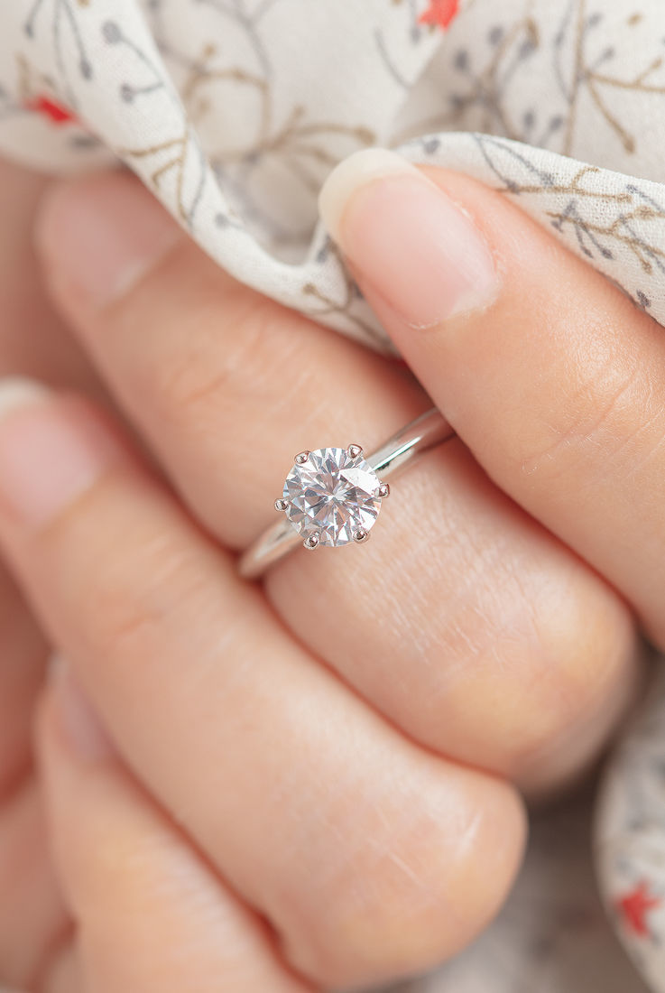 DIAMOND 18K WHITE GOLD RING แหวน เพชร ทอง 18K Pre-order