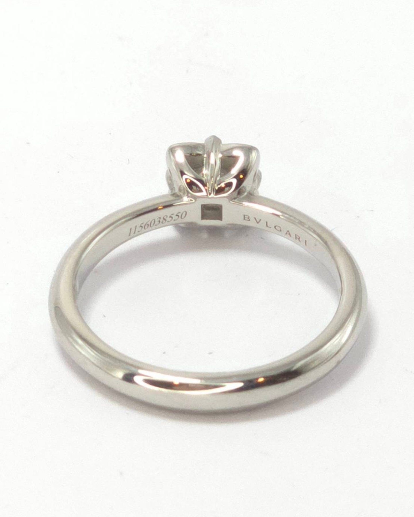 🚫ปิดการขาย(SoIdOut)🚫 แหวน Platinum PT950 บุลการี เพชรเกสร 30 ตัง 1 เม็ด น้ำ 98(F) VS1 2EX,1VG ล้อมเพชรเกสร 0.25 ตัง 4 เม็ด รวม 1 ตัง อุปกรณ์: การ์ด คู่มือ ใบ GIA ใบจริง ปี 2017 ไซส์ 48 สภาพ: สวยใหม่มาก น้ำหนัก 3.95 กรัม ราคา 28,500.-(Net) 