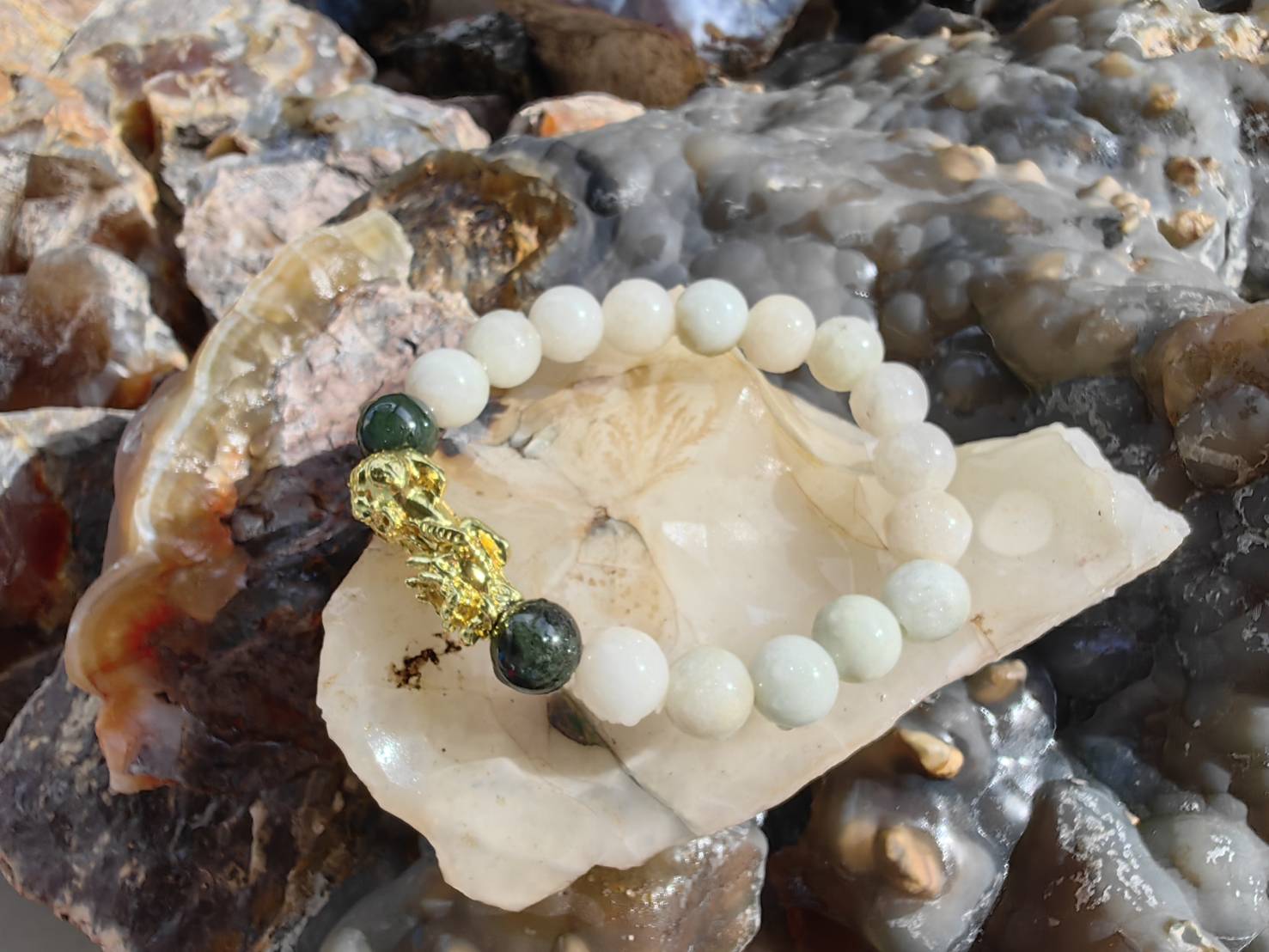 Burmese Jadeite Bracelets Dragon Gold plated Round 10 mm. สร้อยข้อมือหยกพม่าปี่เซียะชุบทอง กลม 10 มม. Free Size