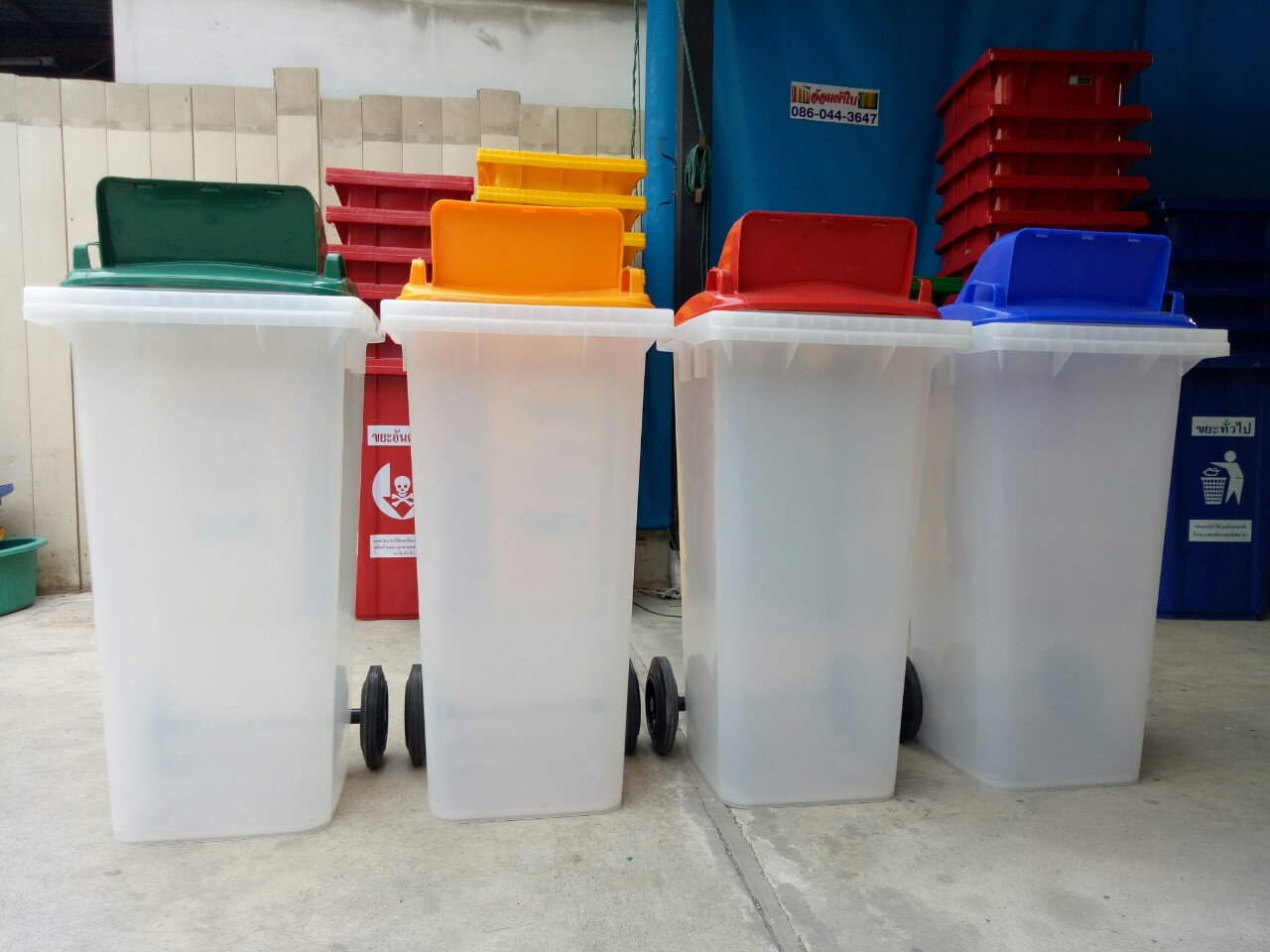 ถังขยะพลาสติกใส ฝาสี 1 ช่องทิ้ง พร้อมล้อเข็น 120 ลิตร