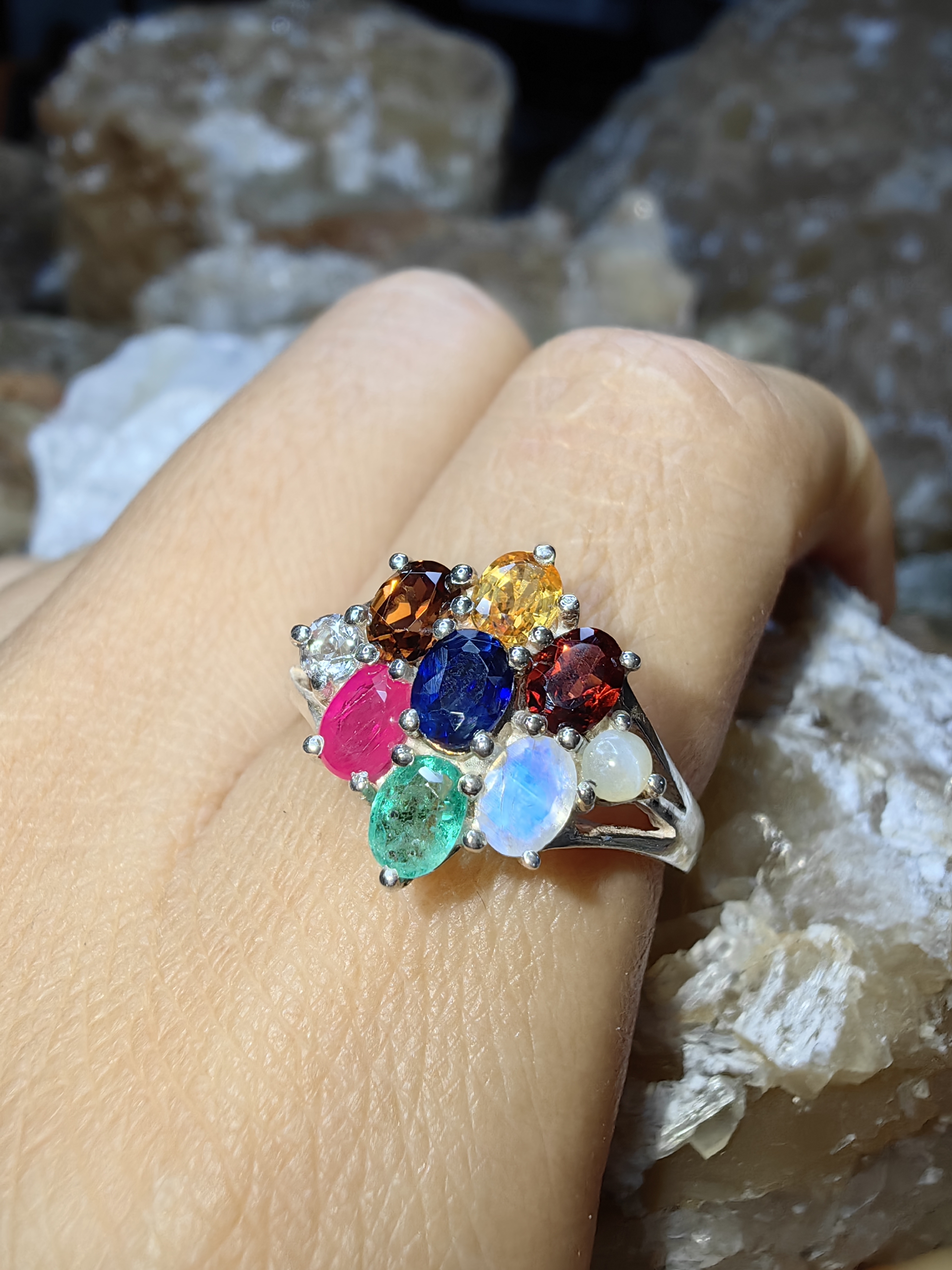 9 Lucky gemstones Ruby, Blue Sapphire, Emerald, Topaz, Zircon, Yellow Sapphire, Moonstone, Garnet, Cat's eyes 925 Sterling Silver แหวนนพเก้า ทับทิม ไพลิน มรกต โทแพซ ไพฑูรย์ บุษราคัม มูนสโตน โกเมน ตาแมว Size 56 เงินแท้ 925
