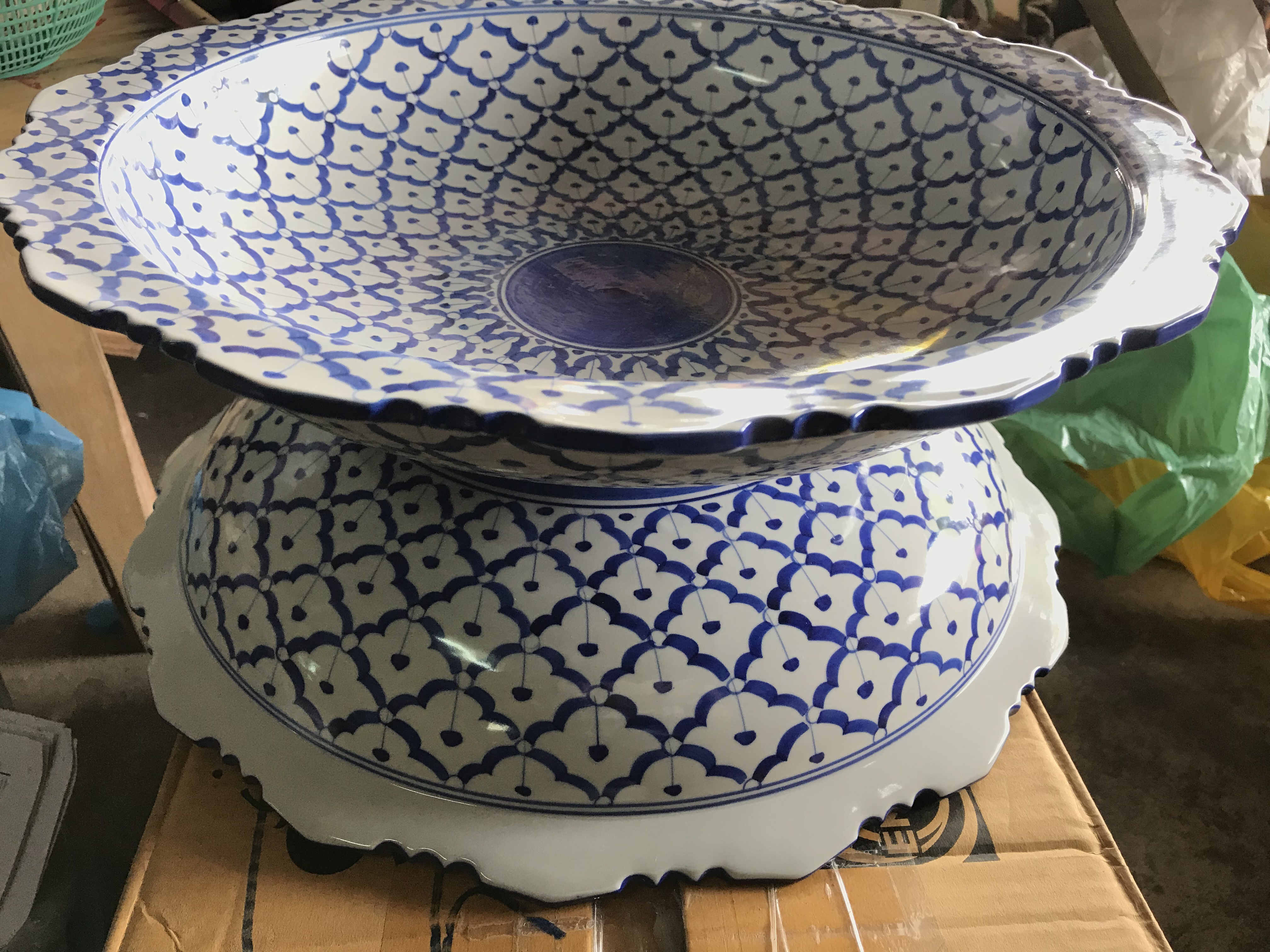 พานตัดขาจัมโบ้ลายไทย14"