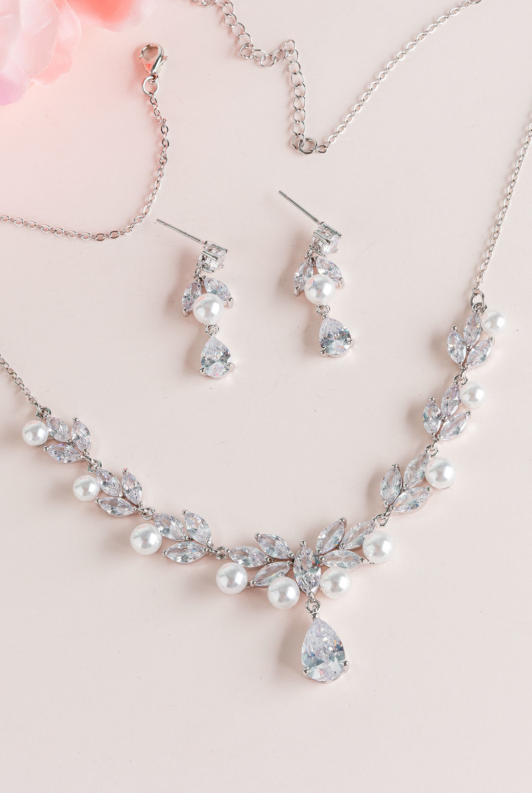 DIAMOND CULTURED PEARL 18K WHITE GOLD NECKLACE EARRING สร้อยคอ ต่างหู เพชร ไข่มุก ทอง 18K Pre-order