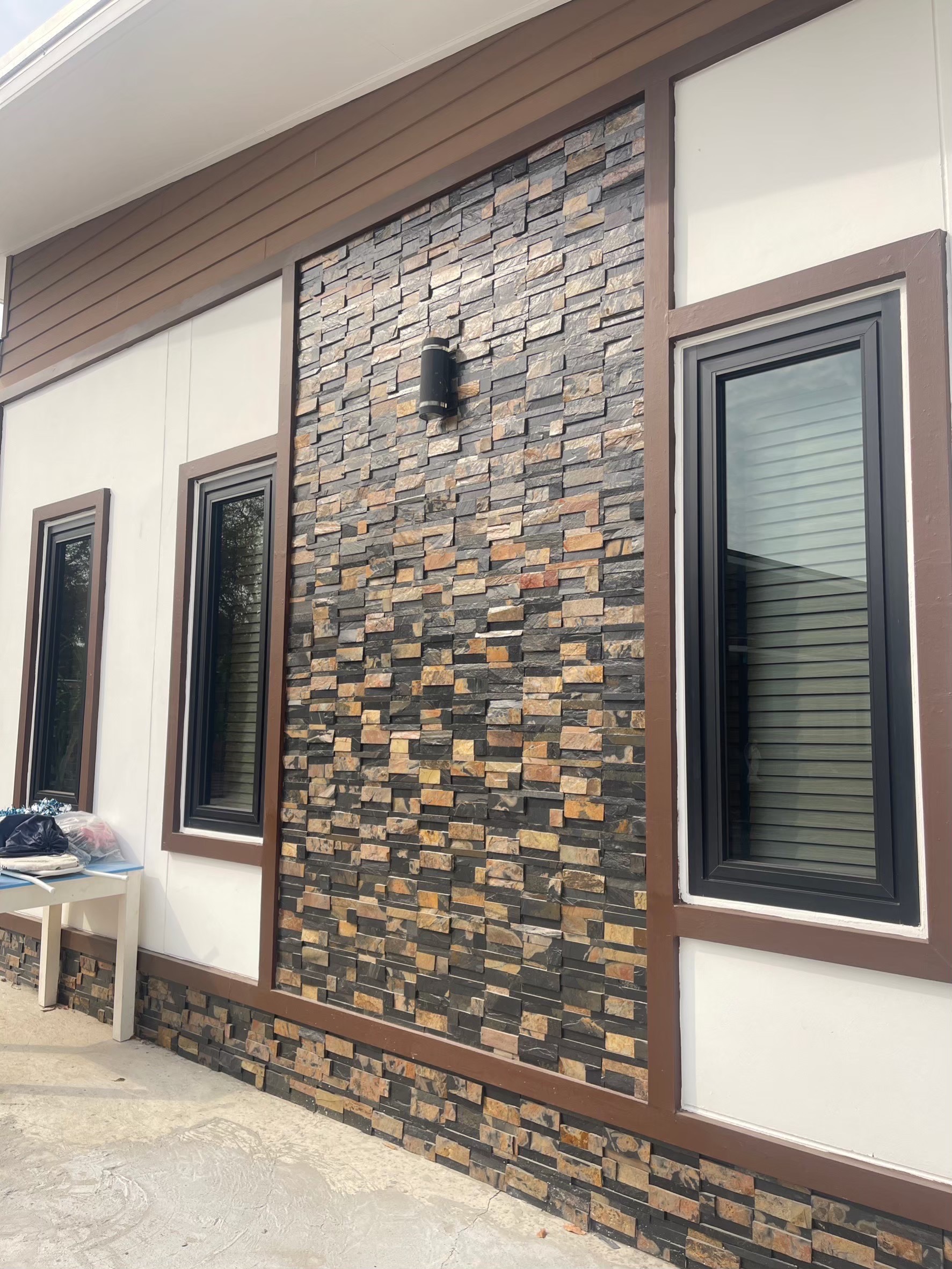 หินกาบจิ๊กซอว์สีลายสนิม แบบ 7 ชิ้น ขนาดแผ่น 10x30 ซม. ผลิตจากหินธรรมชาติแท้ 100 เปอร์เซ็นต์