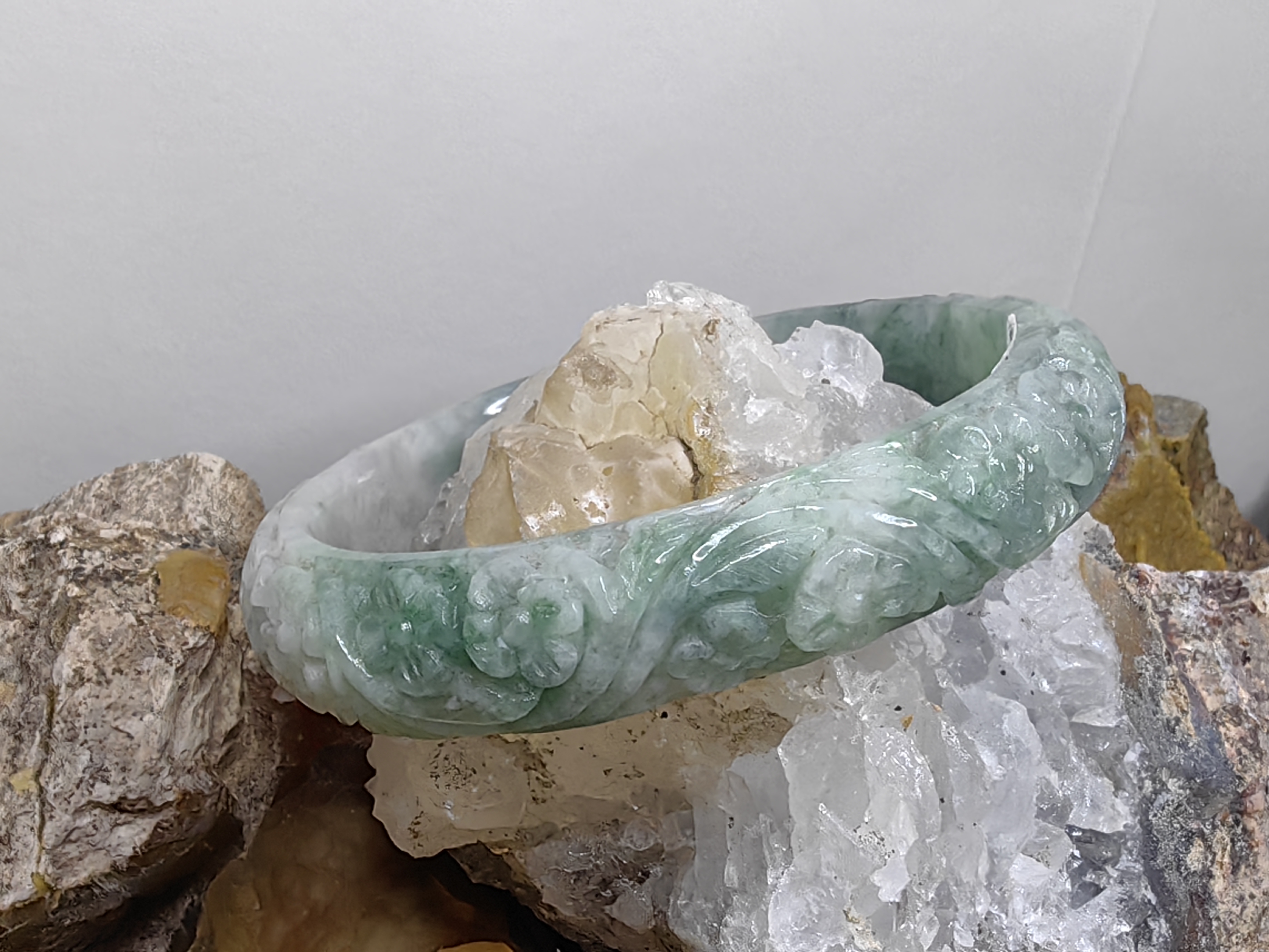 Carved Burmese Jadeite Bangle Size 60