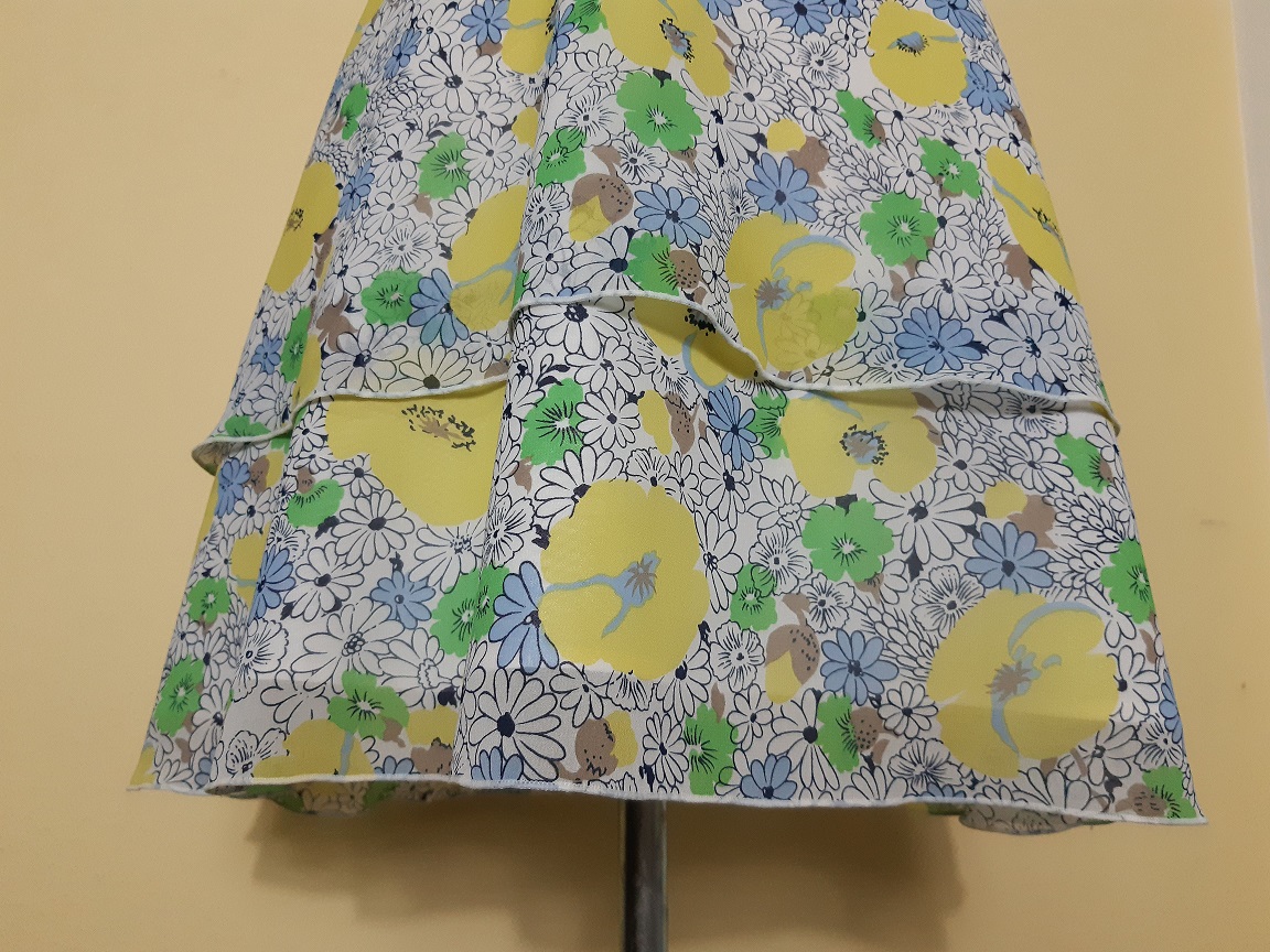 กระโปรงญี่ปุ่นลายดอกไม้