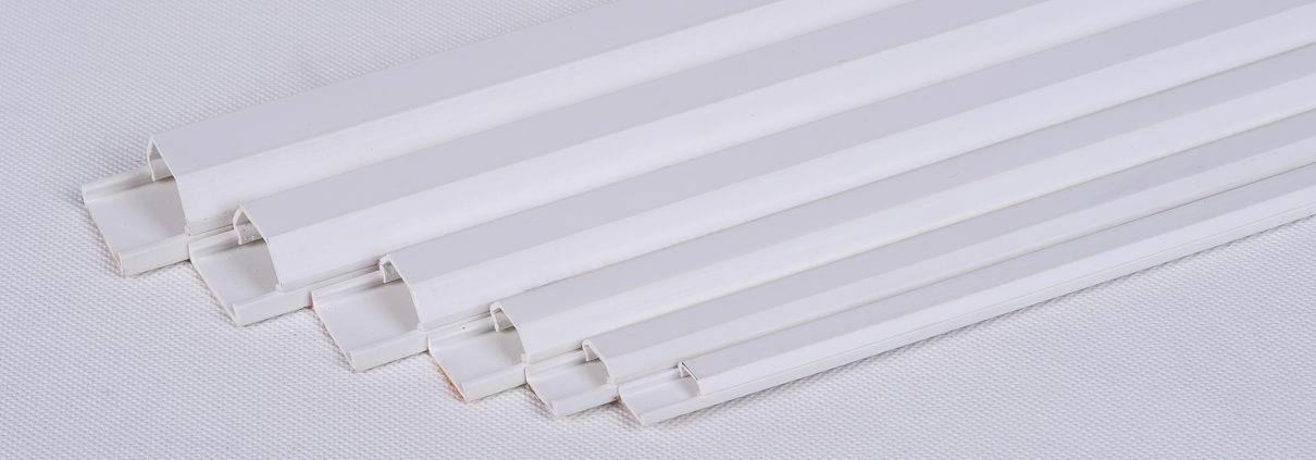 รางพลาสติก รางสายไฟ pvc พลาสติก รุ่น TT203 ยาว1เมตร 2เส้น ต่อ1ออเดอร์ แบบรางโค้ง รางร้อยสายโทรศัพท์ ขนาด 12 x 20 x 1 ม