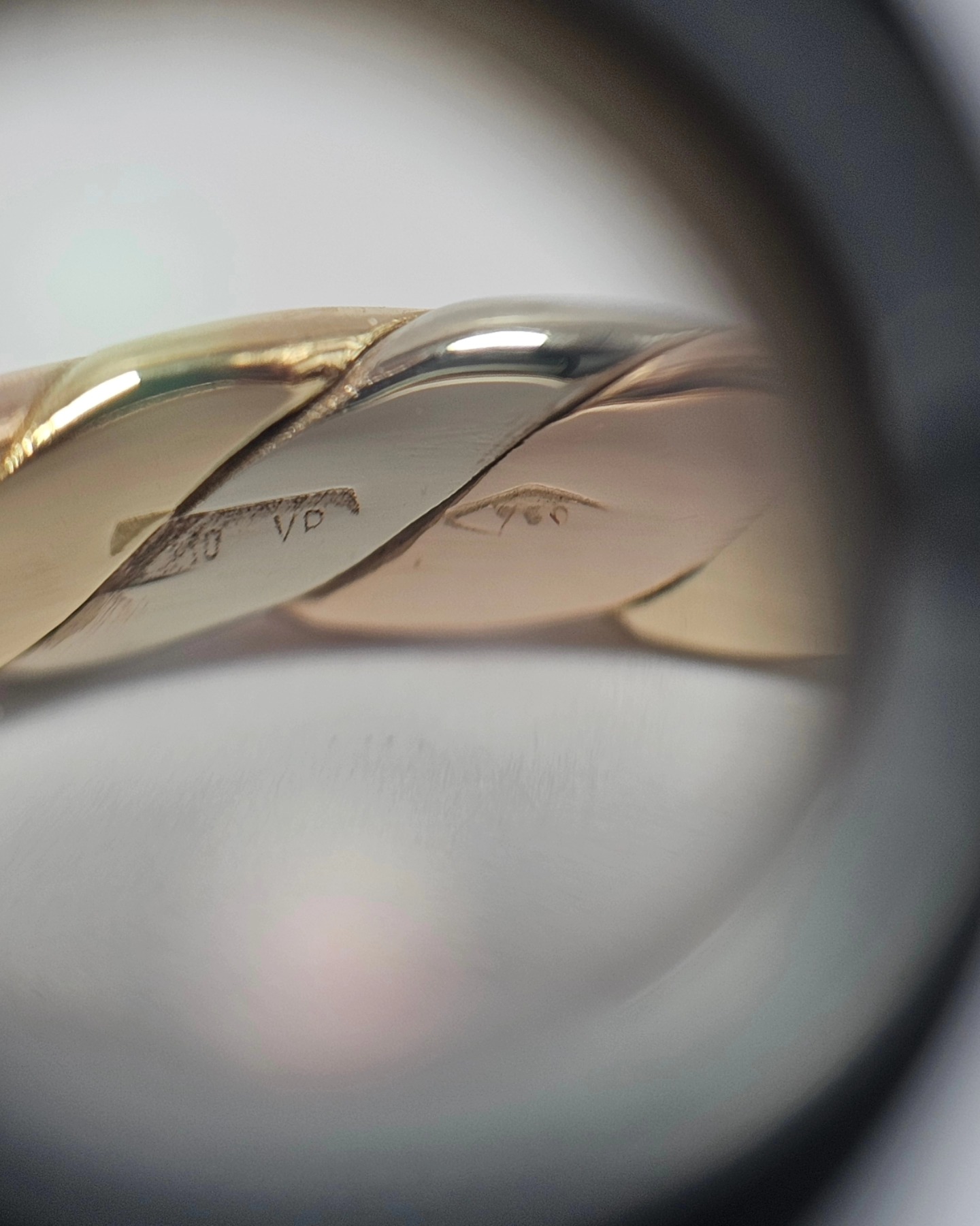 🚫ปิดการขาย(SoIdOut)🚫แหวนทองคำ 18K 3 กษัตริย์ งานนอก ไซส์ 67.5 หน้ากว้าง 3.5 มิล น้ำหนัก 4.65 กรัม ราคา 9,200.-(Net)