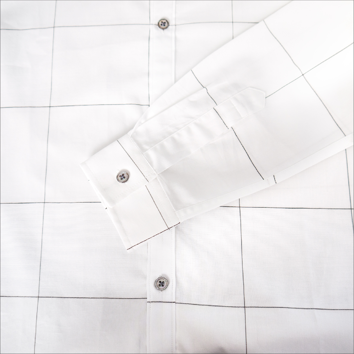 G 190017 เสื้อเชิ้ต (แขนยาว) Shirtoria ราคาเช่า 40 บาท ต่อ 1 วัน