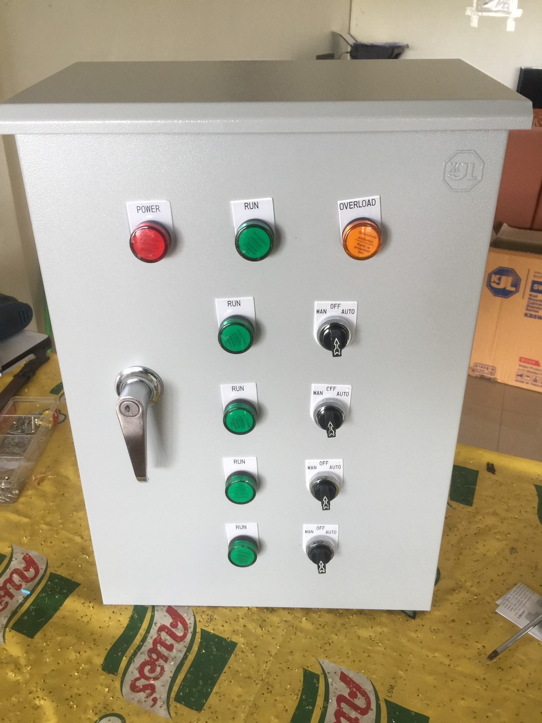 ตู้ควบคุมโซลินอยด์วาล์ว 24 vdc 4โซน ตั้งเวลาการทำงาน + ปั๊มน้ำ 2 hp *เพิ่มเฟสโปรเทคชั่นได้*