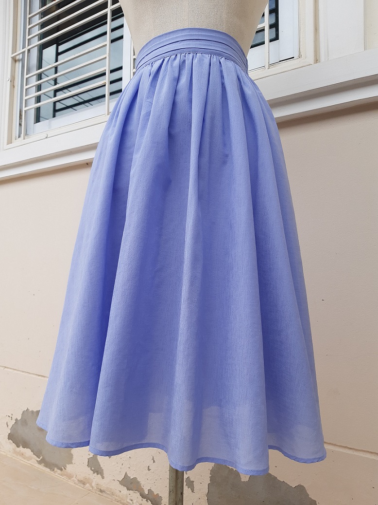 ชุดเซ็ตเสื้อวินเทจญี่ปุ่น คู่ กระโปรงทรงเอบานสีฟ้า