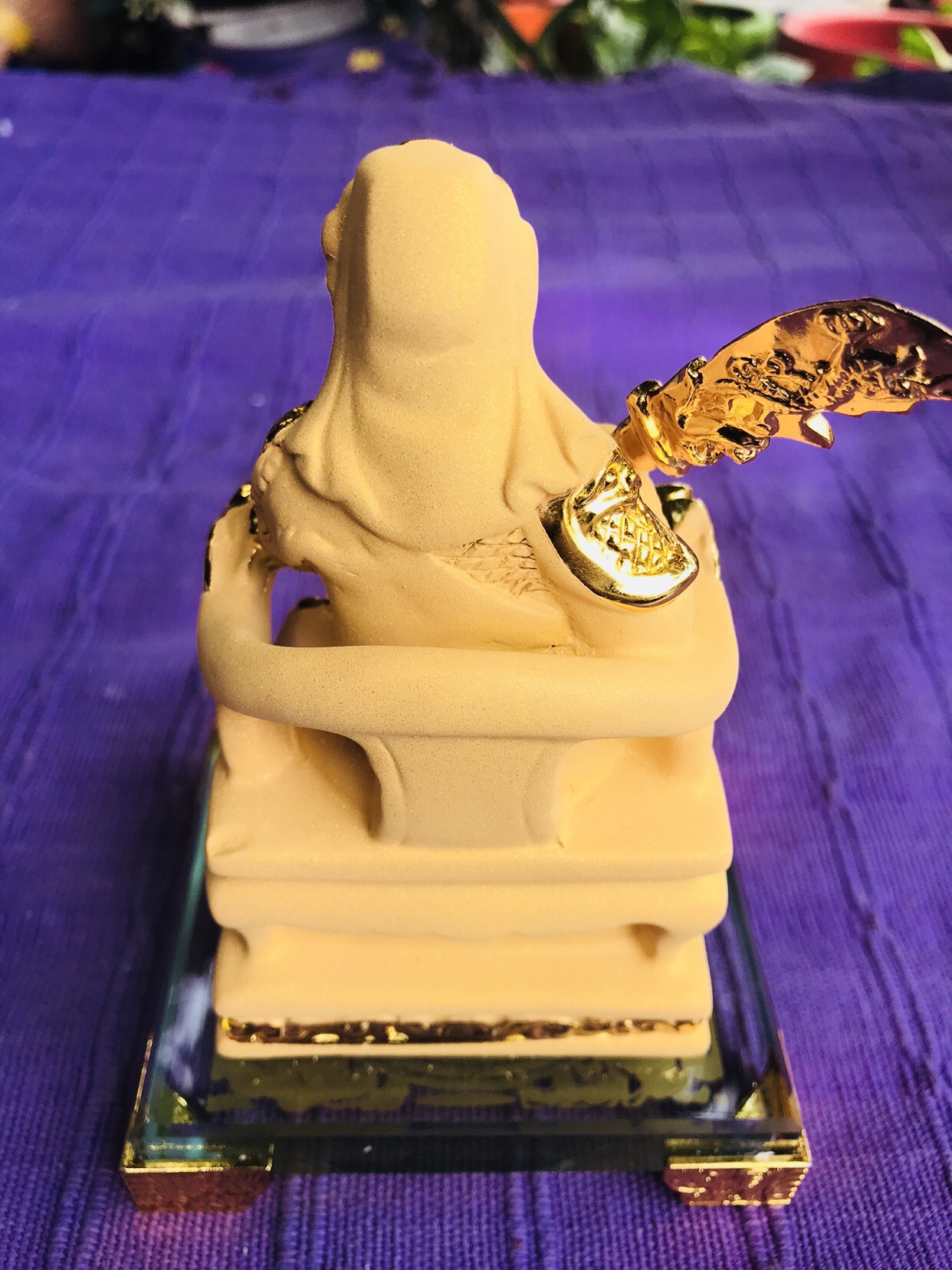 กวนอูทองเคพ่นทรายฐานแก้ว