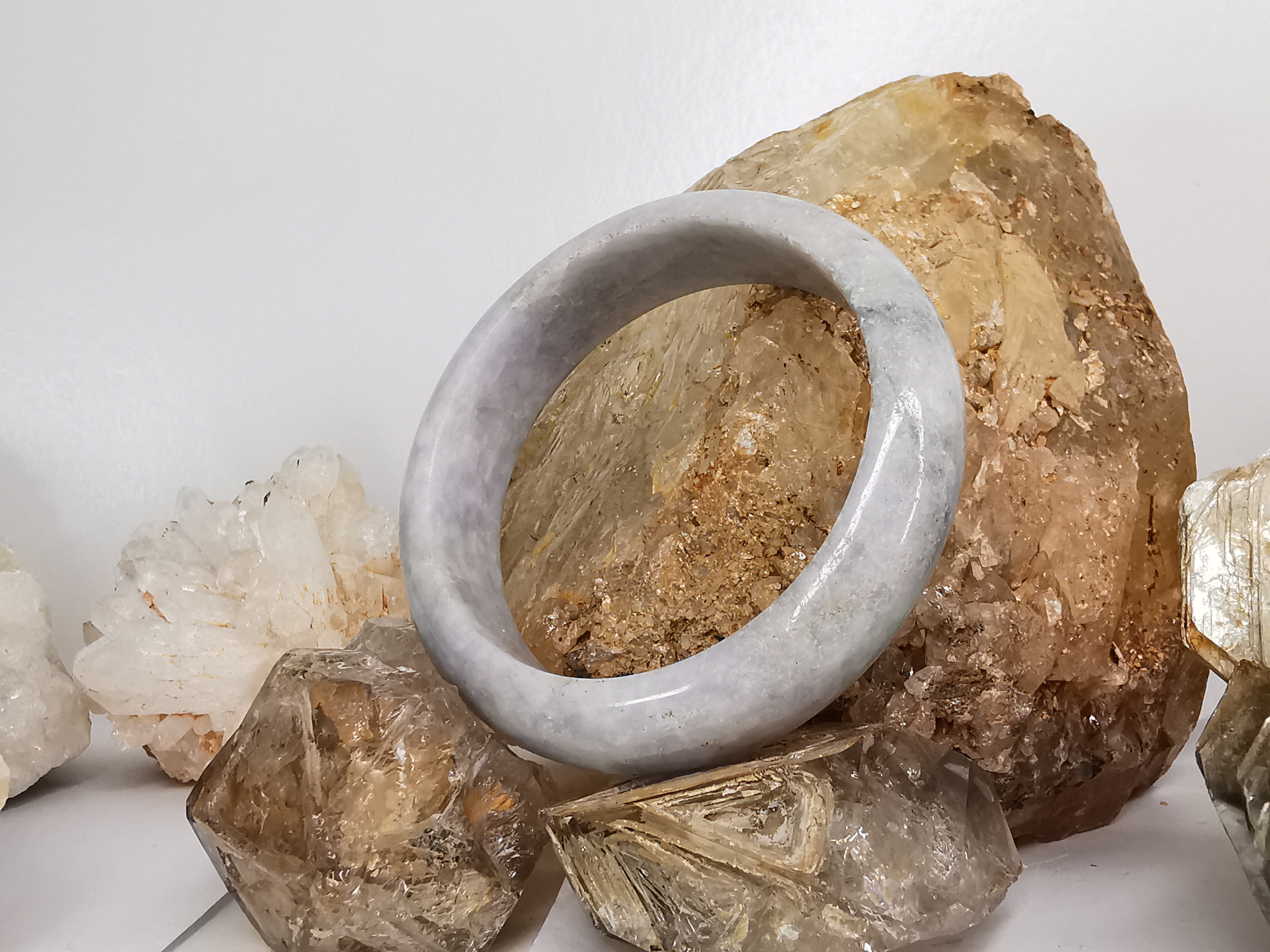 Blue White Green Jade Bangle กำไลหยกเจไดต์แท้ Diameter/ เส้นผ่านศูนย์กลางด้านใน 55 mm.