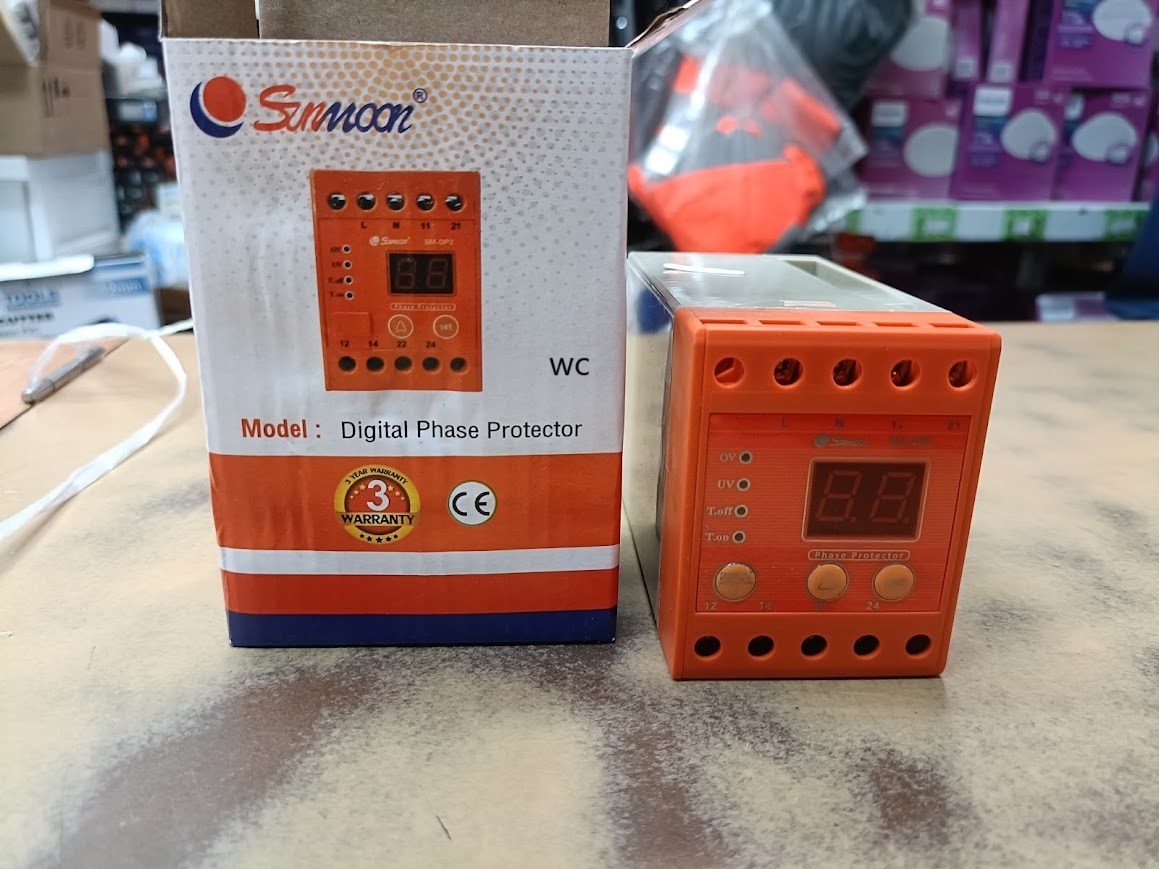 SUNMOON อุปกรณ์ป้องกันไฟตก รุ่น SM-OP2 220V ไฟเกินดิจิตอลเฟสโปรเทคชั่น Digital Phase Protector A1