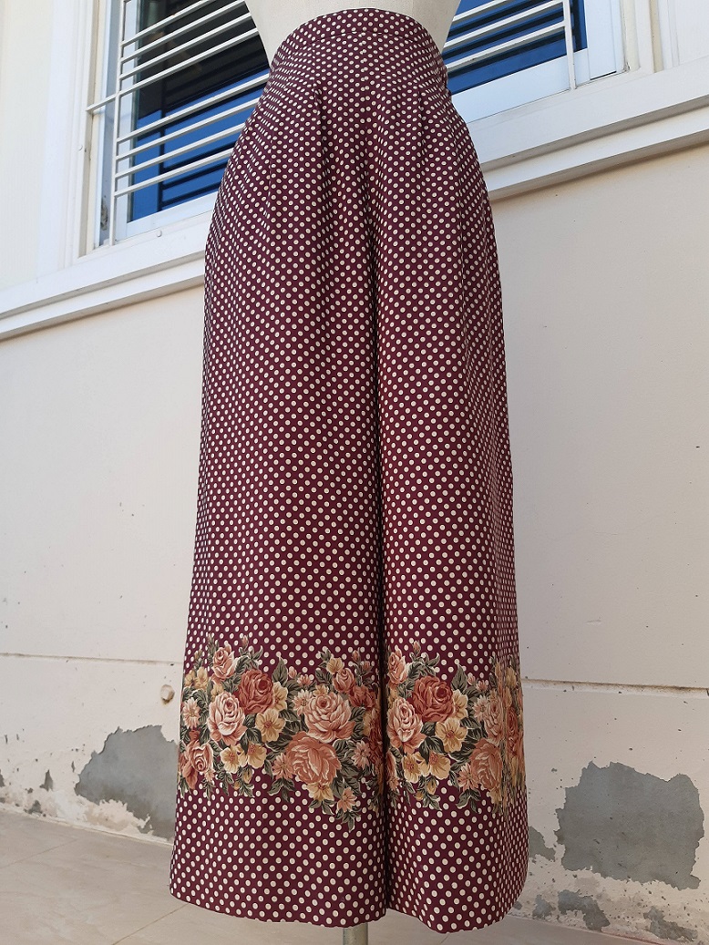 กางเกงวินเทจมือสองลายจุดสีม่วง ปลายขาเป็นลายดอกกุหลาบสีโอลด์โรส (Vintage pants)