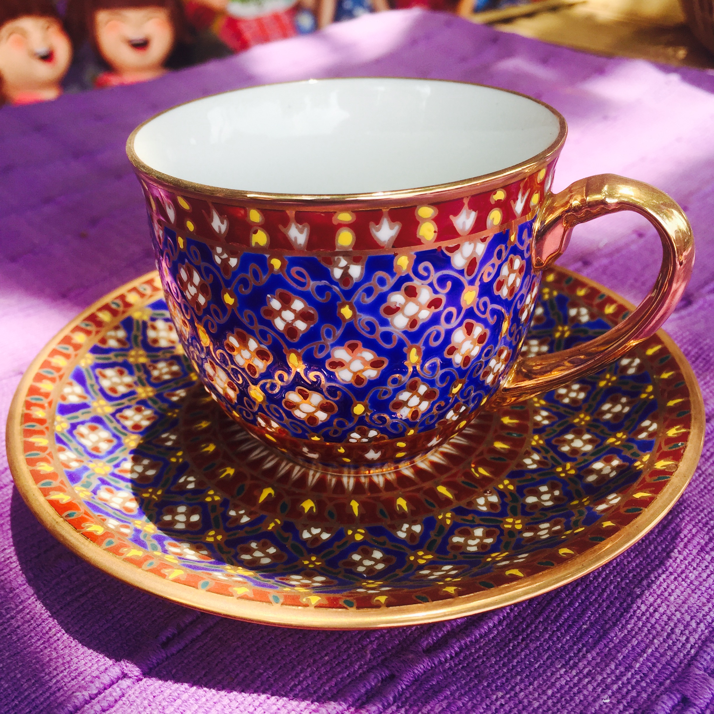 แก้วกาแฟเบญจรงค์