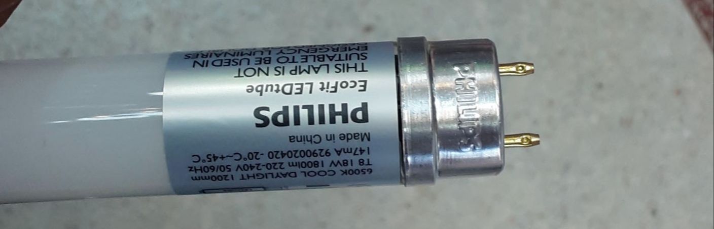 Philips หลอดไฟนีออน LED ฟิลลิป Ecofit LedTube T8 18W หลอดยาว แสงขาว 10หลอด ขนาด 1200mm.