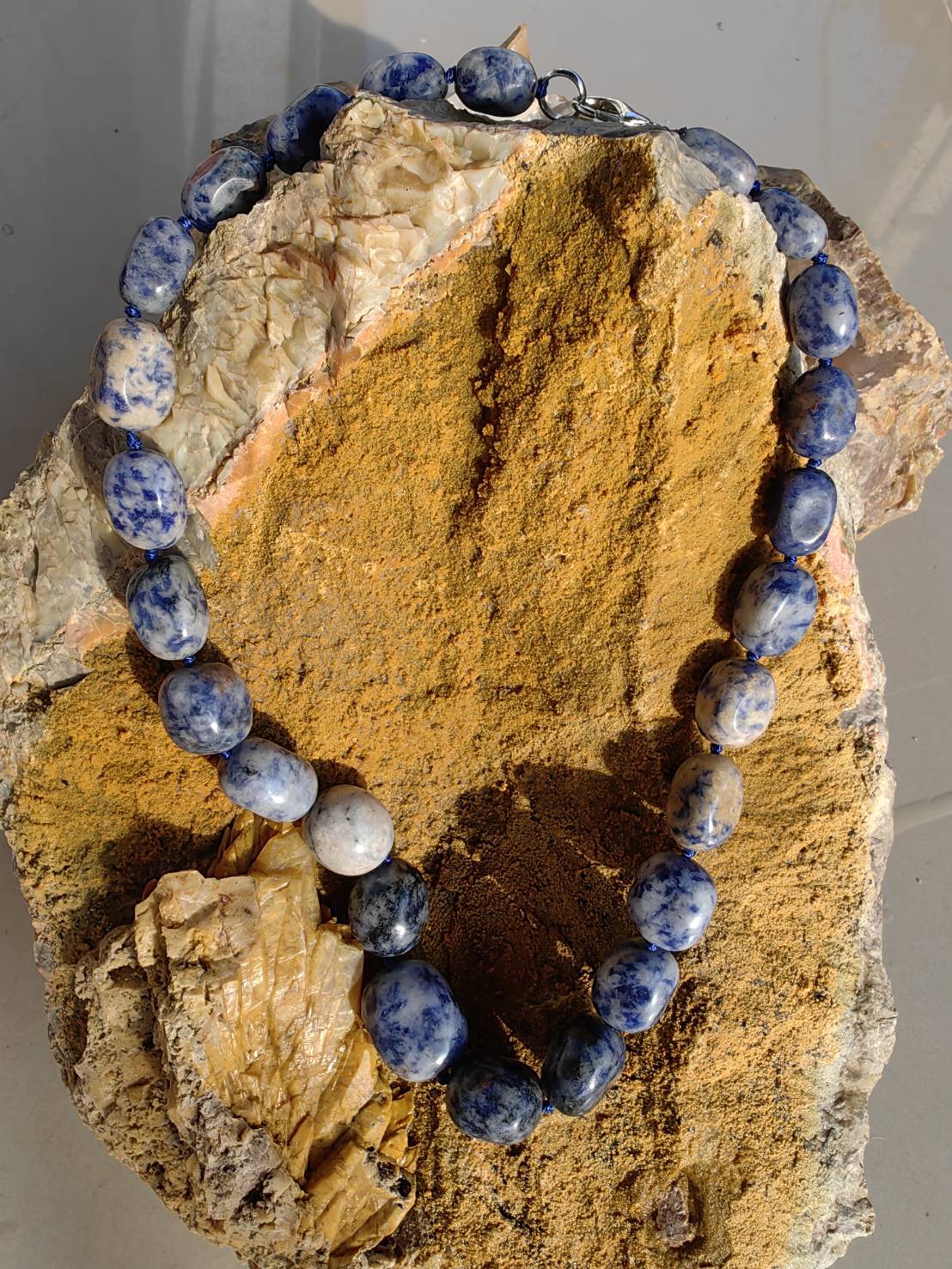 Lapis Lazuli Necklace สร้อยคอลาพิสลาซูลี L 47 cm. 496.50 ct.