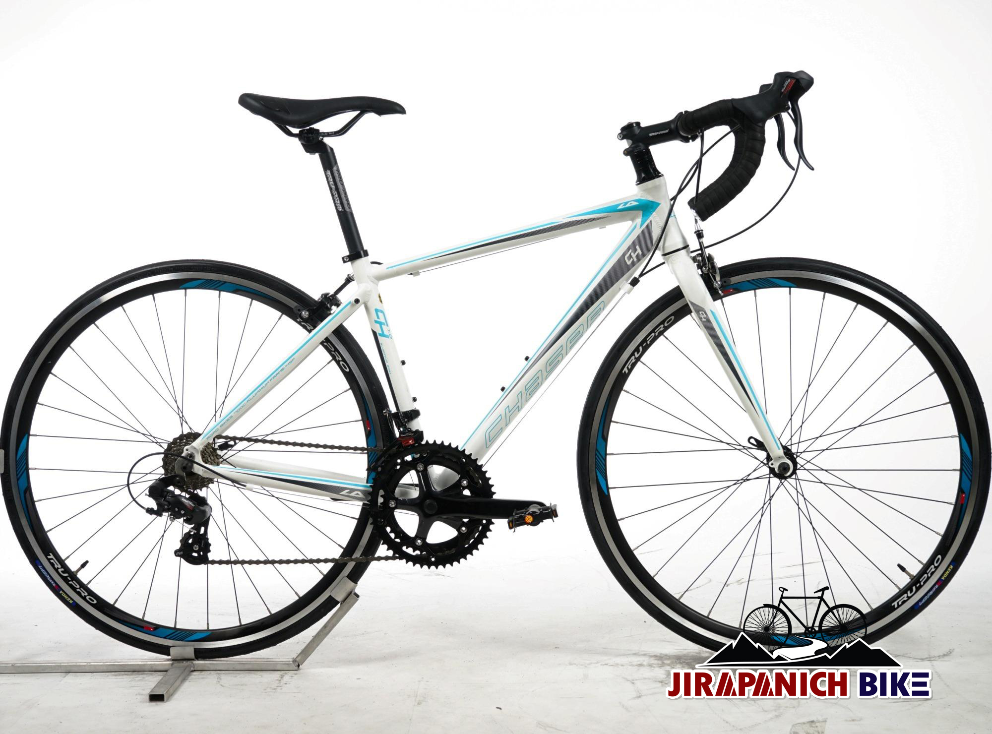จักรยานเสือหมอบ LA รุ่น CHASER 1.0 ( ตัวถังอลูมิเนียมอัลลอยด์ , เกียร์มือตบ Simano 14 Sp)