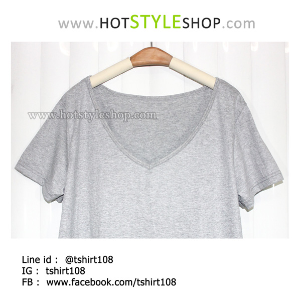 เสื้อยืดคอวีลึก เสื้อยืดคอวีกว้าง