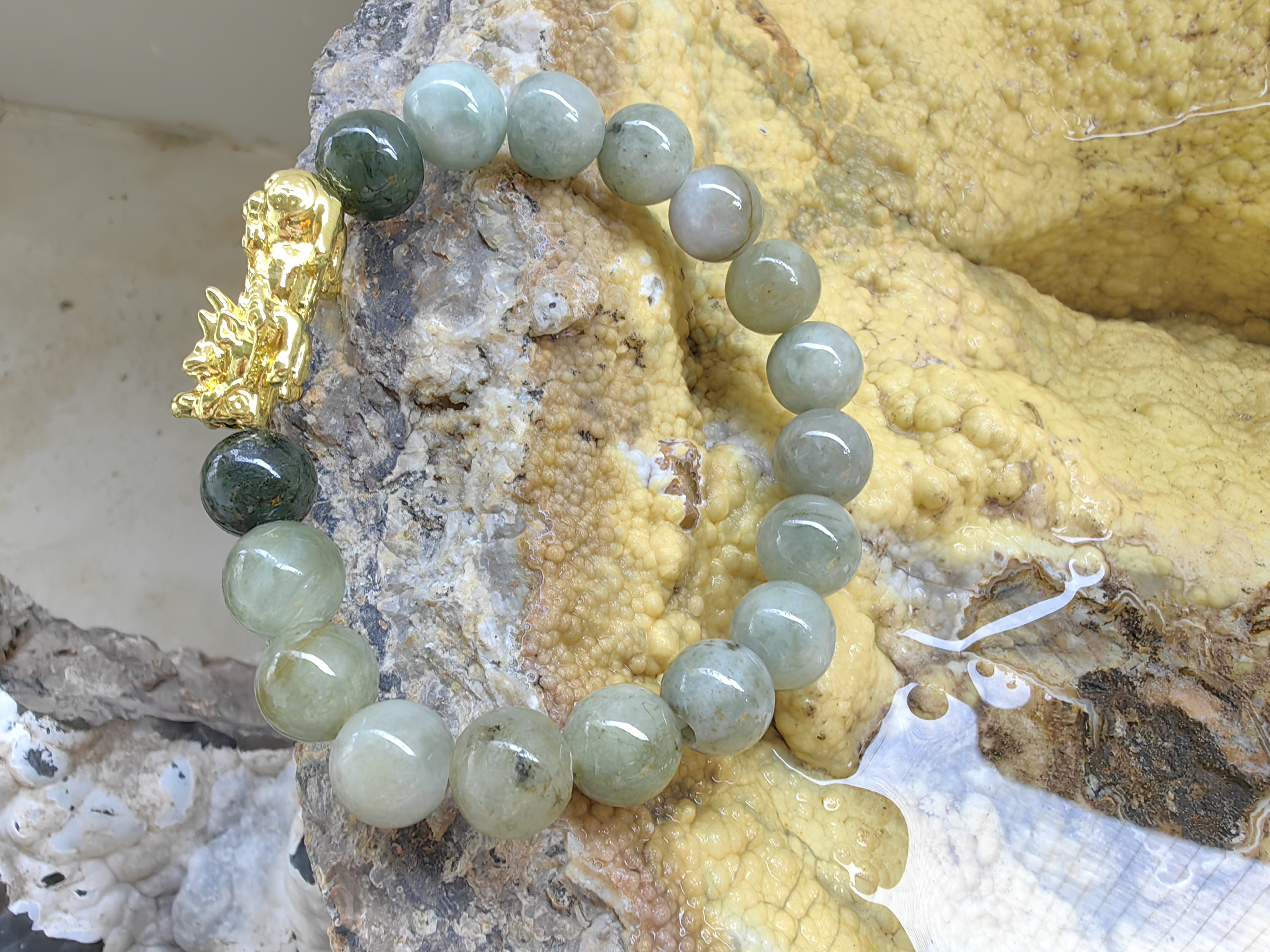 Burmese Jadeite Bracelets Dragon Gold plated Round 10 mm. สร้อยข้อมือหยกพม่าปี่เซียะชุบทอง กลม 10 มม. Free Size