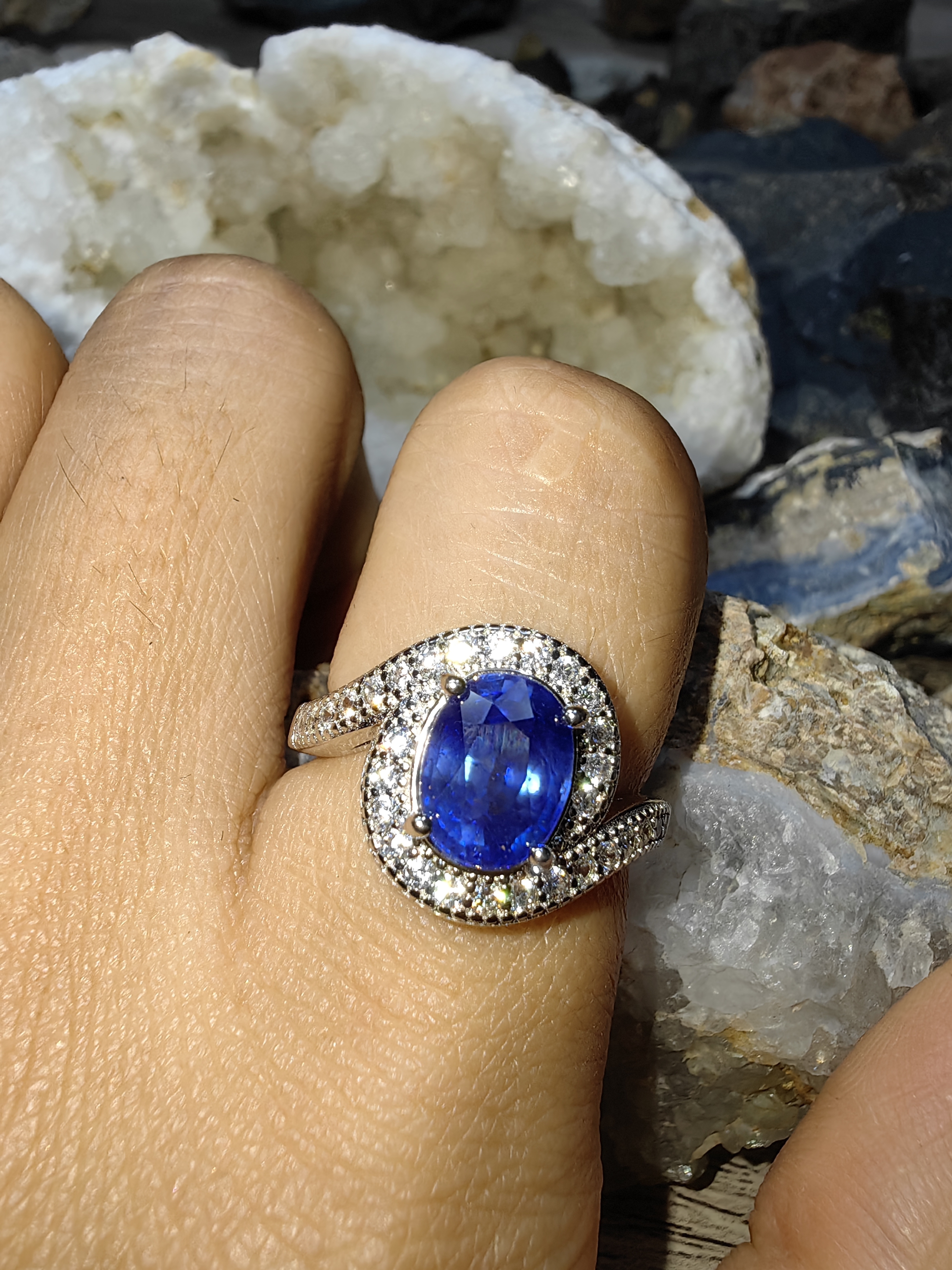 Blue Sapphire Cubic Zirconia 92.5% Silver Ring แหวนไพลิน เงิน 92.5%