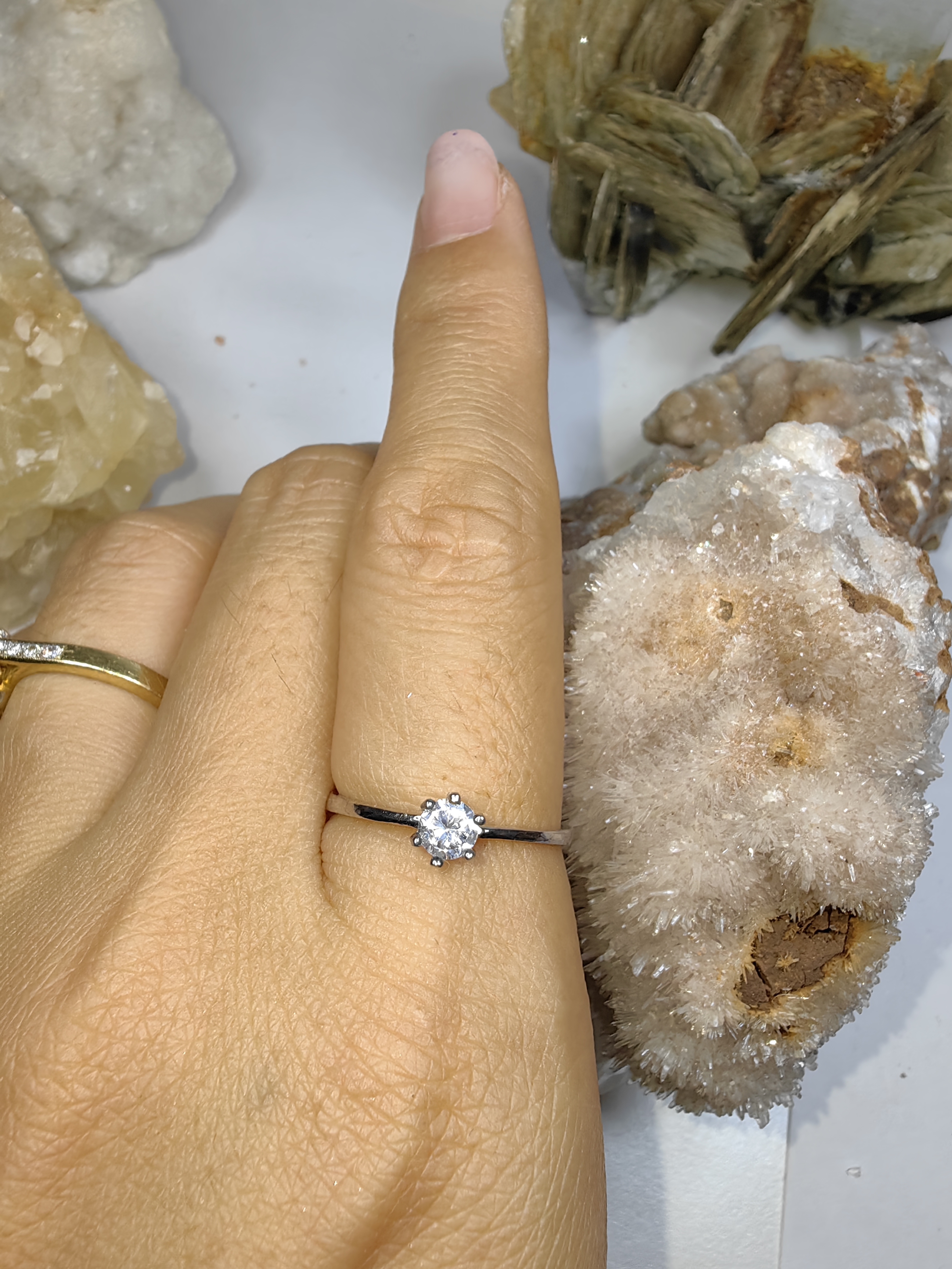 แหวนเพชร CZ เงินแท้ 92.5% Cubic Zirconia 925 Sterling Silver Ring Size 55