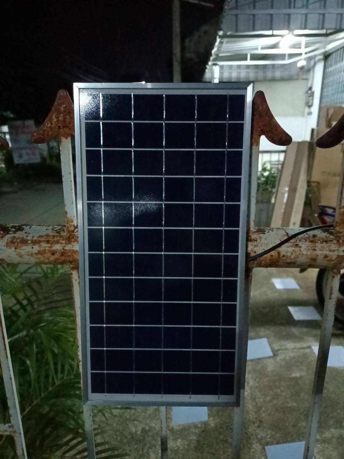 SOLARCELL BEWON หลอดโซล่าเซลล์ ขนาด 150W หลอดไฟจัมโบ้ + แผงโซล่าเซลล์ แถมฟรี รีโมท แบรนด์ BEWON LIGHTING