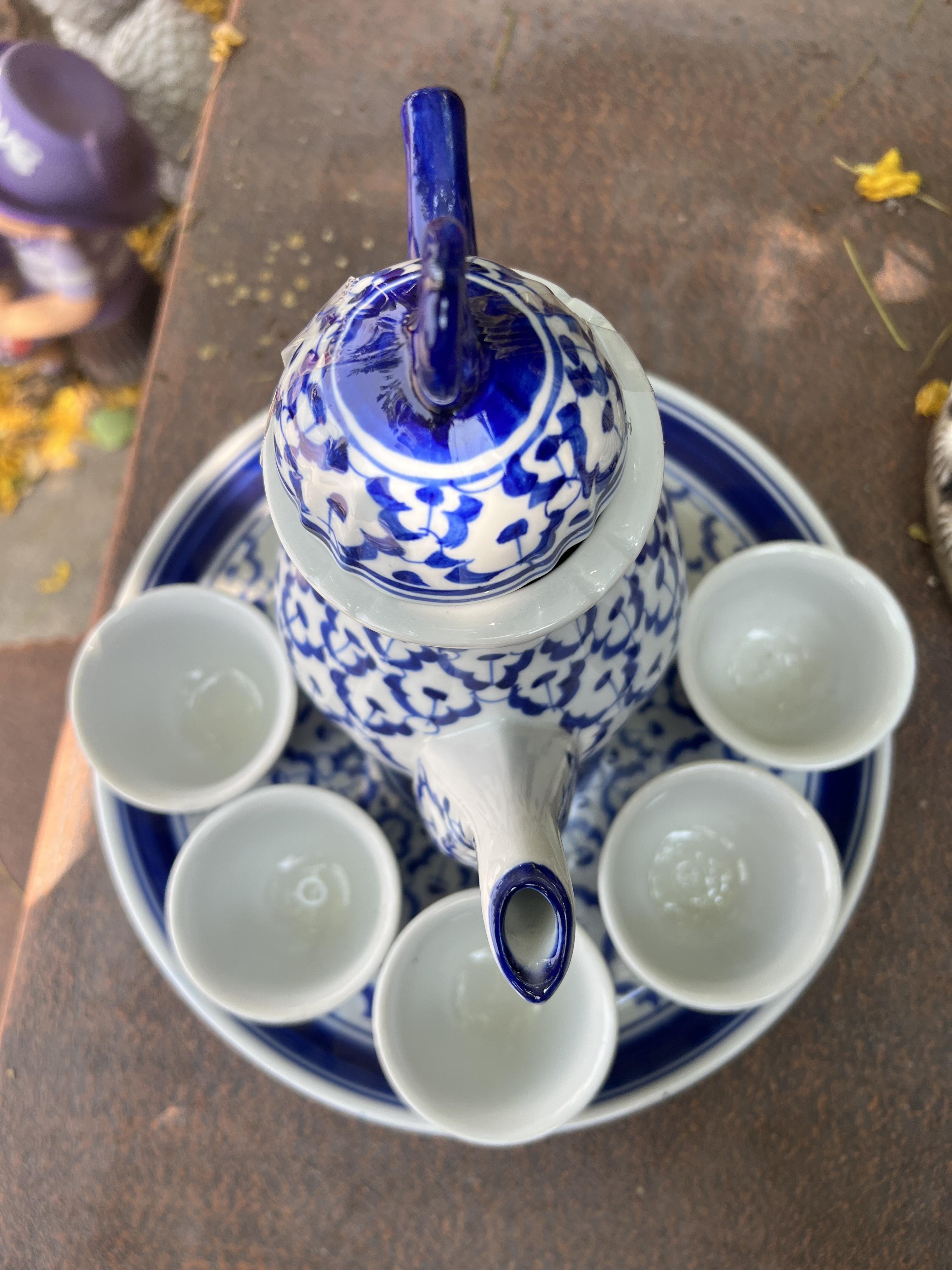 ชุดน้ำชาลายไทยใหญ่