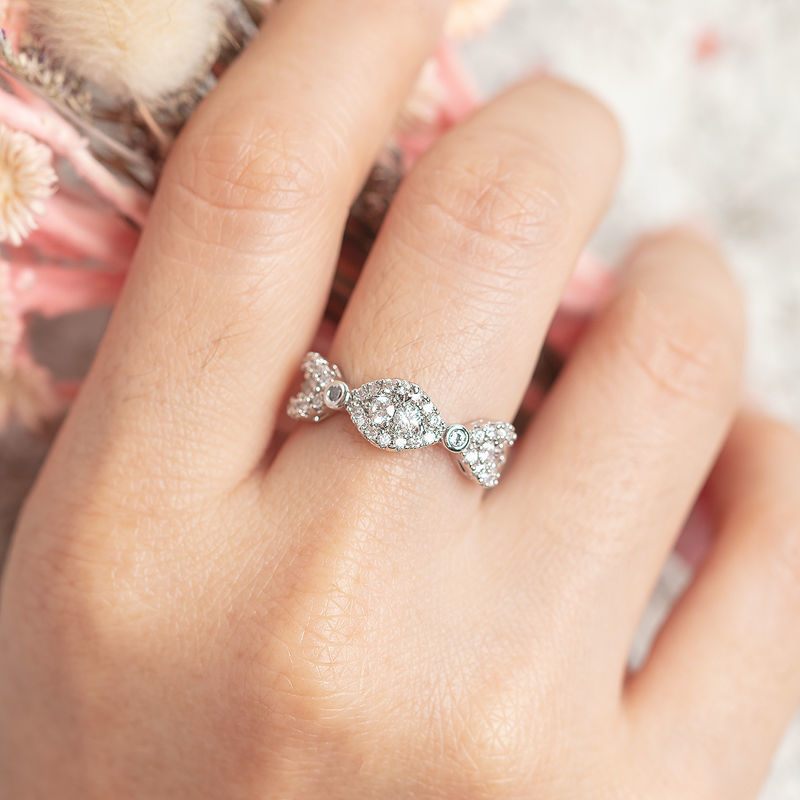 DIAMOND 18K WHITE GOLD RING แหวน เพชร ทอง 18K Pre-order