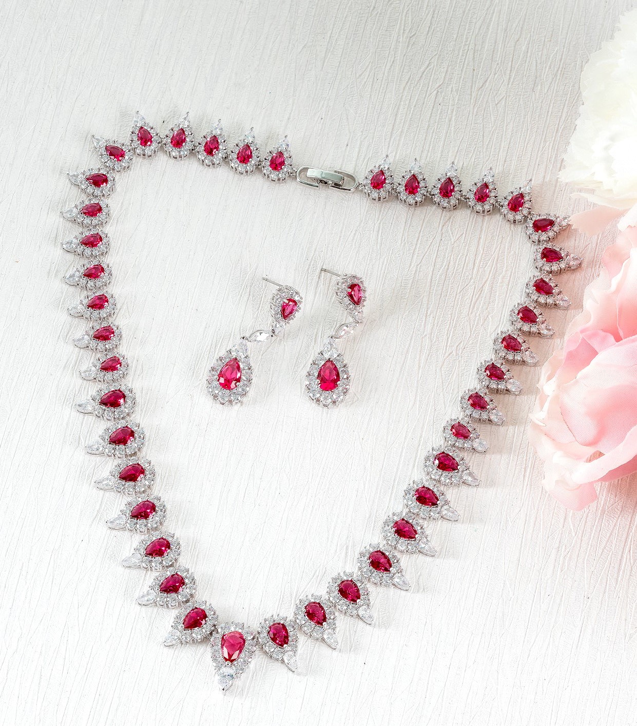 RUBY DIAMOND 18K WHITE GOLD NECKLACE EARRING สร้อยคอ ต่างหู ทับทิม เพชร ทอง 18K Pre-order