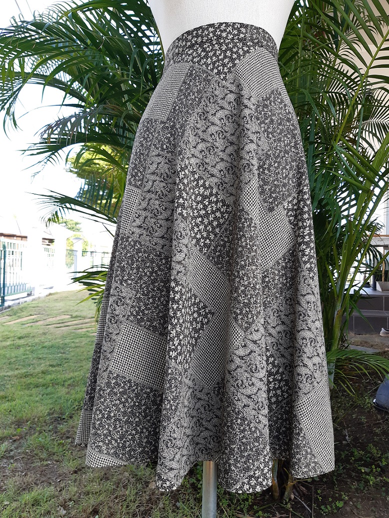 กระโปรงบาน สำหรับสาวอวบ