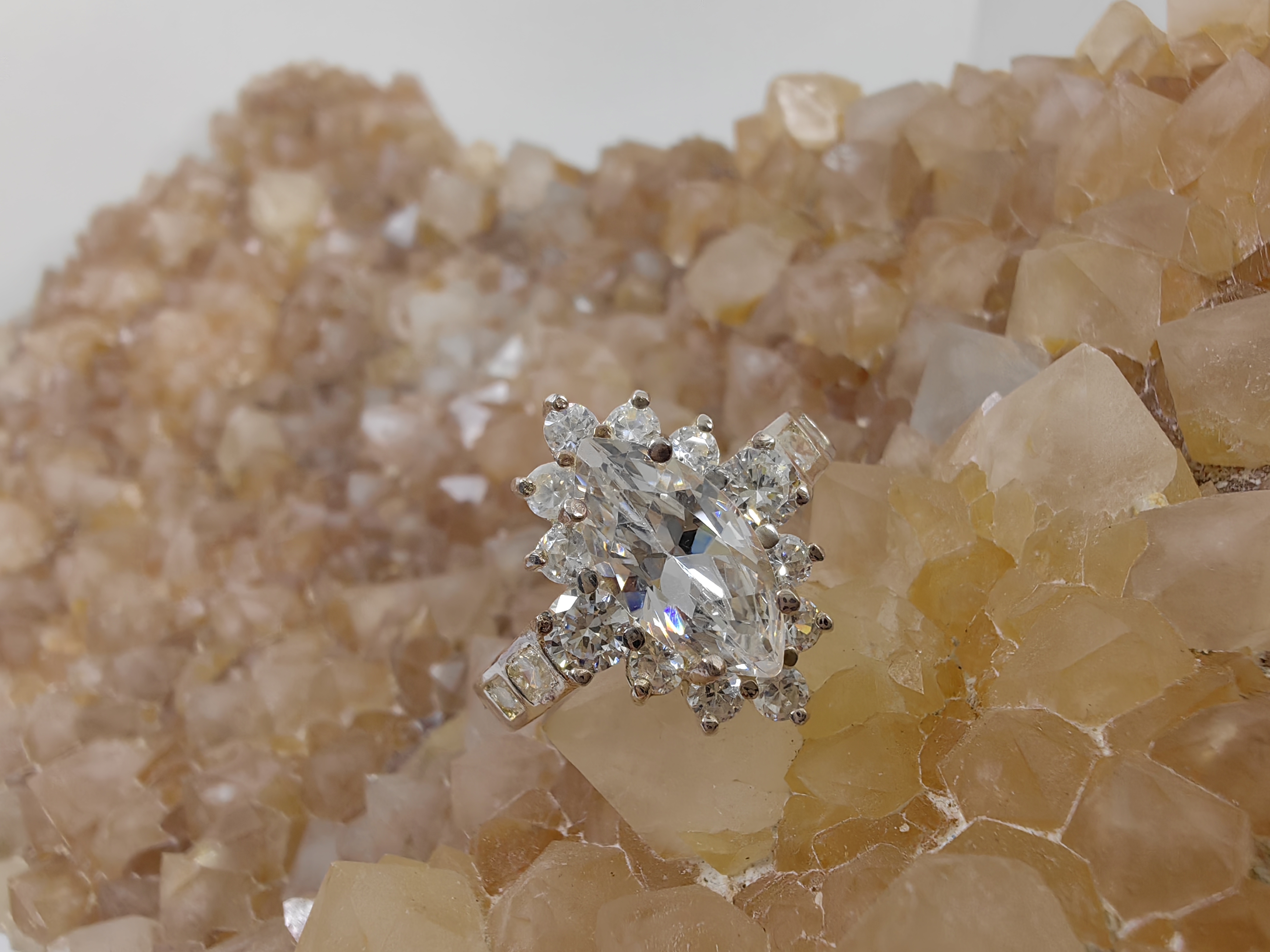 แหวนเพชร CZ เงินแท้ 92.5% Cubic Zirconia 925 Sterling Silver Ring Size 51