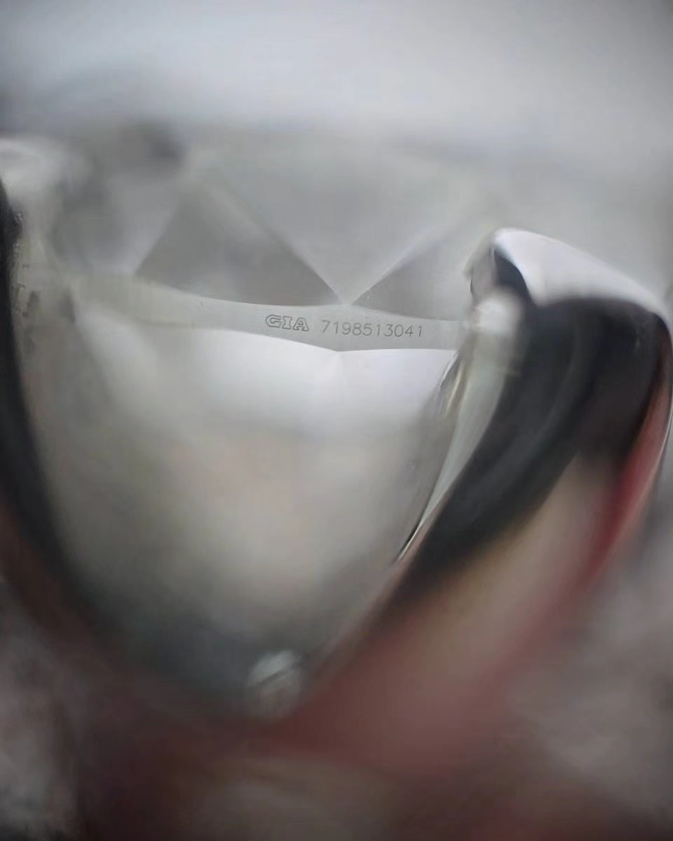 ðŦāļāļīāļāļāļēāļĢāļāļēāļĒ(SoIdOut)ðŦāđāļŦāļ§āļāļāļāļāļāļģāļāļēāļ§ 18K āđāļāļāļĢāđāļāļŠāļĢ 40 āļāļąāļ 1 āđāļĄāđāļ āļāđāļģ 95(I) VVS2 3 Excellent GIA: 7198513041 āđāļāļŠāļģāđāļāļē āđāļāļŠāđ 59 āļŠāļ āļēāļāļŠāļ§āļĒ āļāđāļģāļŦāļāļąāļ 3.68 āļāļĢāļąāļĄ āļĢāļēāļāļē 23,900.-(Net)