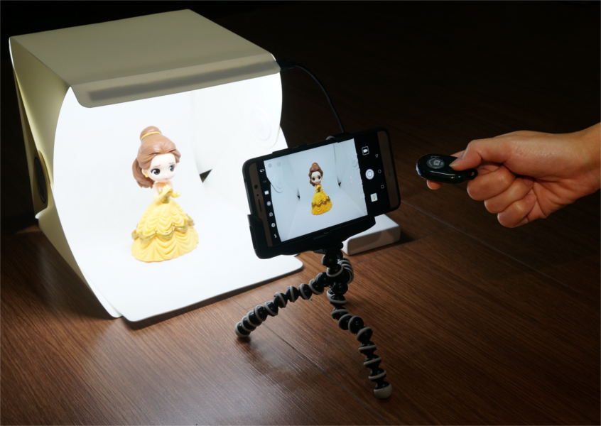 Light Room ชุดสตูดิโอถ่ายภาพขนาดเล็ก Mini LED Studio + Octopus Tripod + Phone Holder + Wireless Shutter