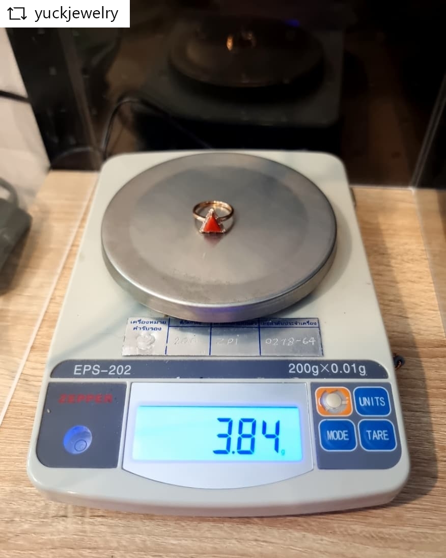 🚫ปิดการขาย(SoIdOut)🚫แหวนทองคำ 18K Rosegold พลอยเนื้ออ่อน 1.24 กะรัต 1 เม็ด เพชร Baggutte 9 เม็ด 38 ตัง น้ำ 94 ความสะอาด vs-si เพชรเกสร 3 เม็ด 6 ตัง น้ำ 94 ความสะอาด vvs-vs ไซส์ 56 น้ำหนัก 3.84 กรัม ราคา 9900.-(Net)