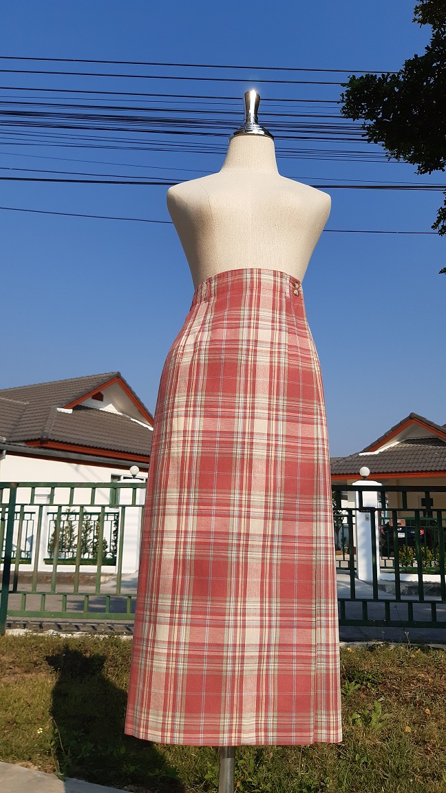 กระโปรงลายสก็อตสีชมพู