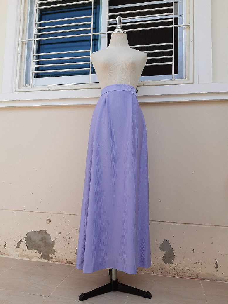 กระโปรงยาวสีม่วงพาสเทล