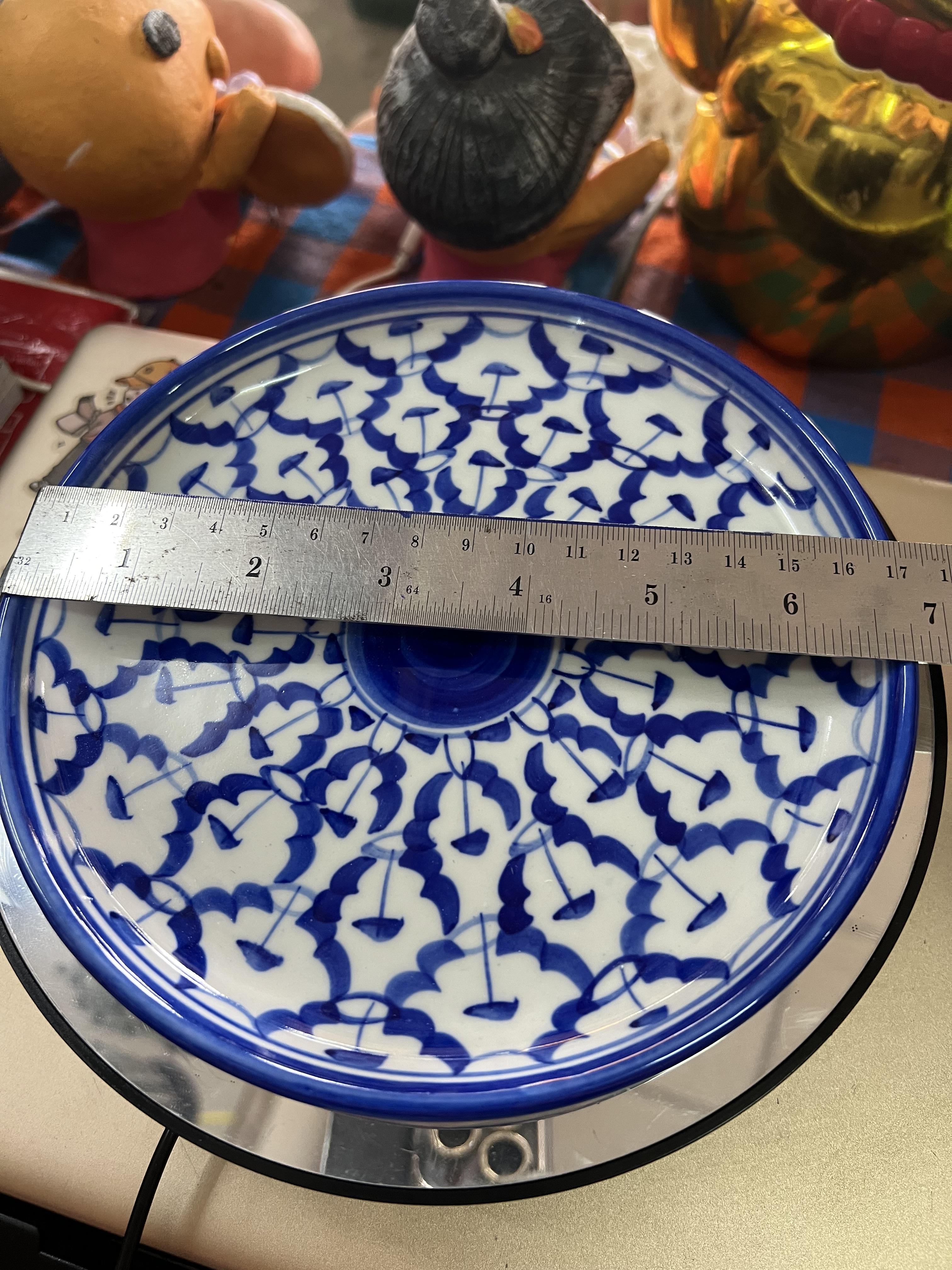 จานกลมลายเต็มใบ7นิ้ว