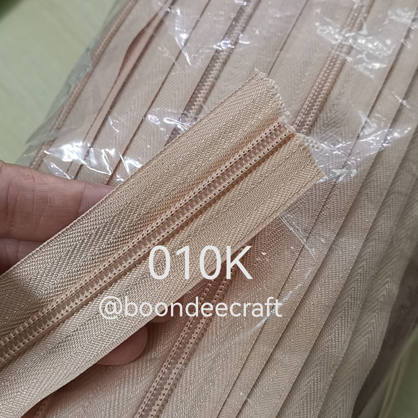 #5 ซิป010Kครีมไข่ 10ม.