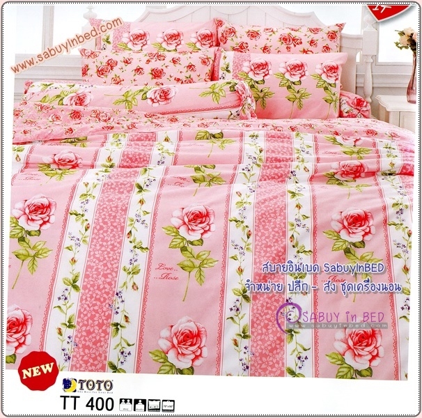 ผ้าปูที่นอนลายดอกกุหลาบสีชมพูดอกใหญ่ ๆ วางเรียงในแนวตั้ง สลับกับลายริบบิ้ - TT400 - ชุดเครื่องนอนโตโต้ลายดอกกุหลาบ ไม่มีรอยต่อ ยางยืดรัดรอบที่นอน