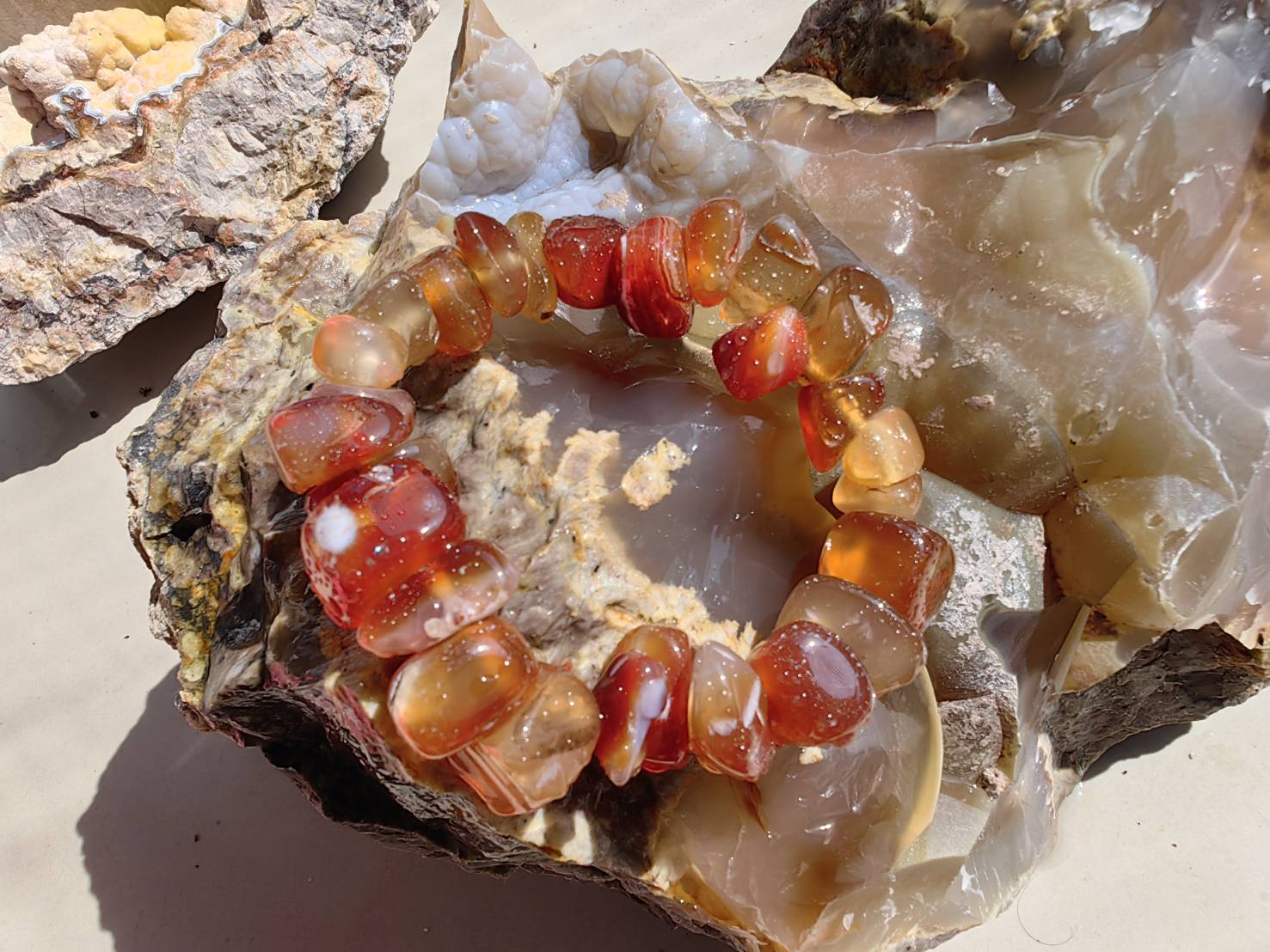 Carnelian Bracelets สร้อยข้อมือคาร์เนเลียน Size 15 cm. 333.50 ct