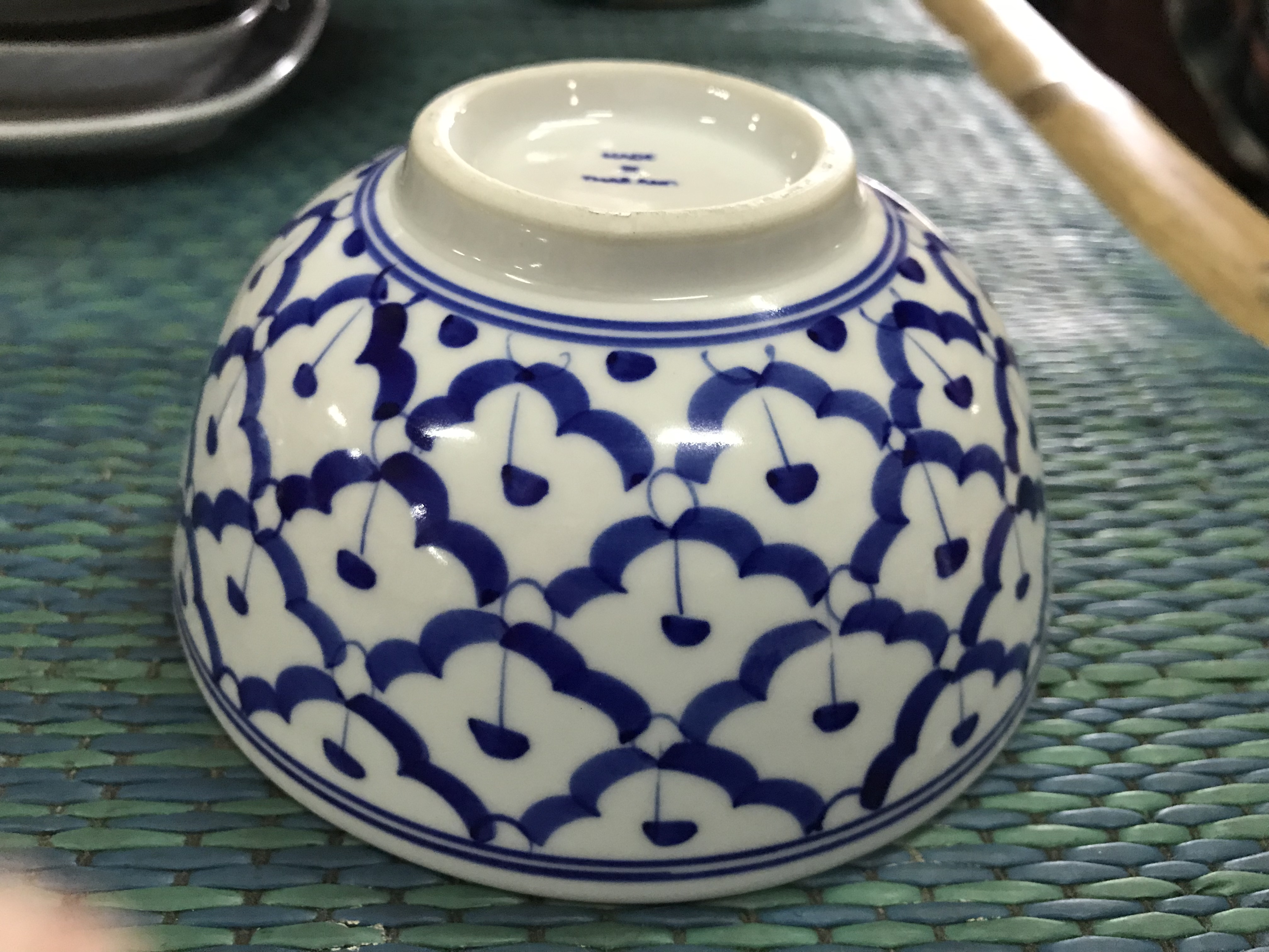 ถ้วยกลมก้นลึกลายไทย5"