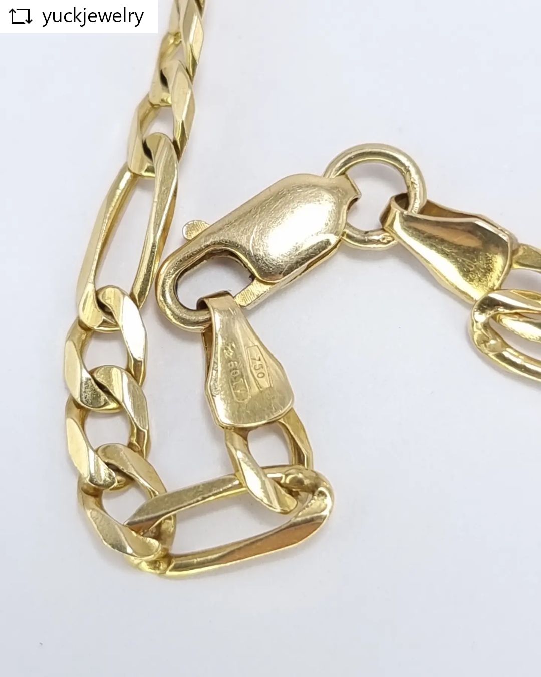 🚫ปิดการขาย(SoIdOut)🚫สร้อยคอทองคำ 18K งานนอก ความยาว 21.3 นิ้ว (54ซม) กว้าง 4 มิล สภาพสวยใหม่ ไม่มีซ่อม น้ำหนัก 16.71 กรัม