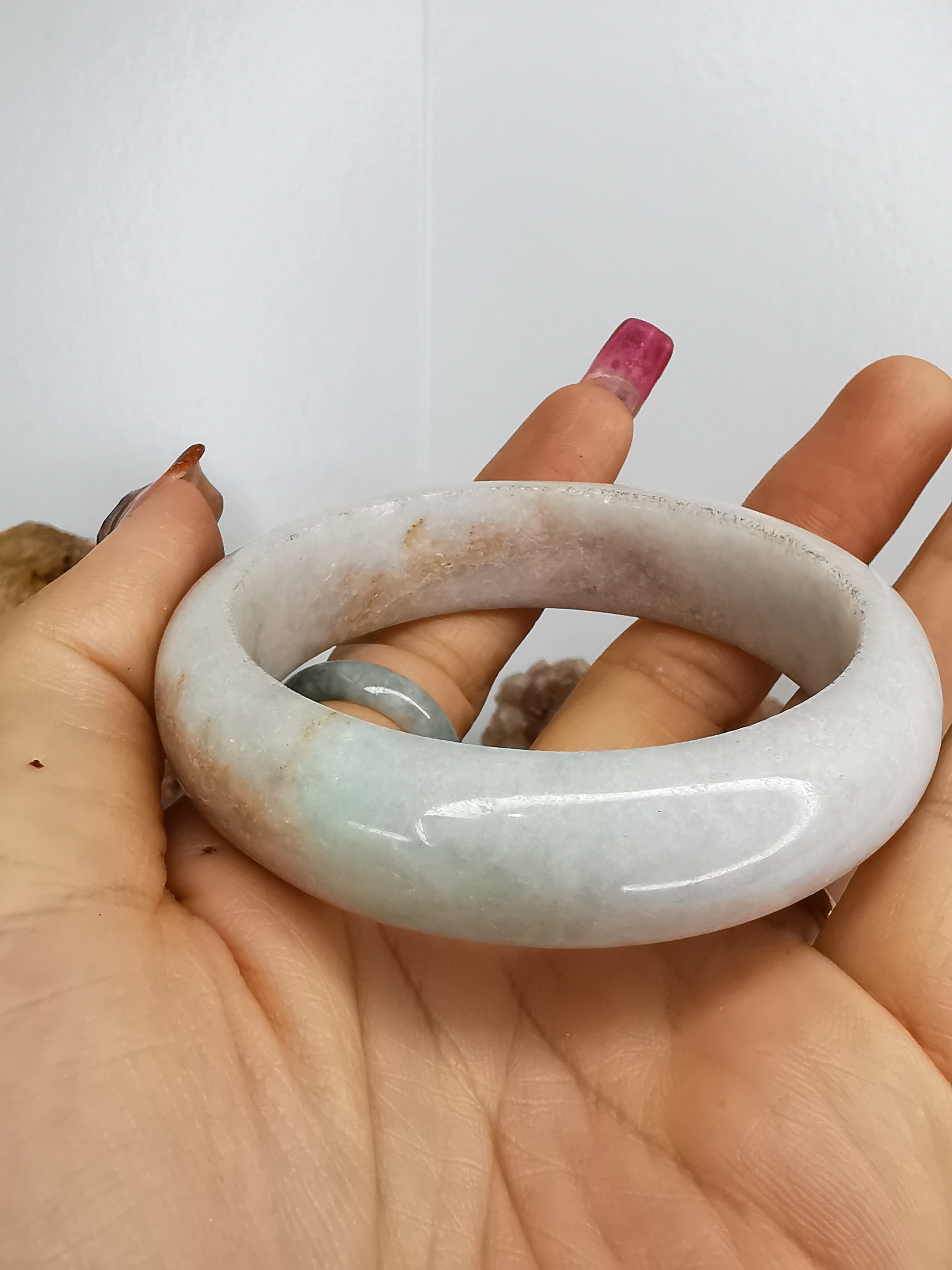 White Green Yellow Jade Bangle กำไลหยกเจไดต์แท้ Diameter/ เส้นผ่านศูนย์กลางด้านใน 55 mm.