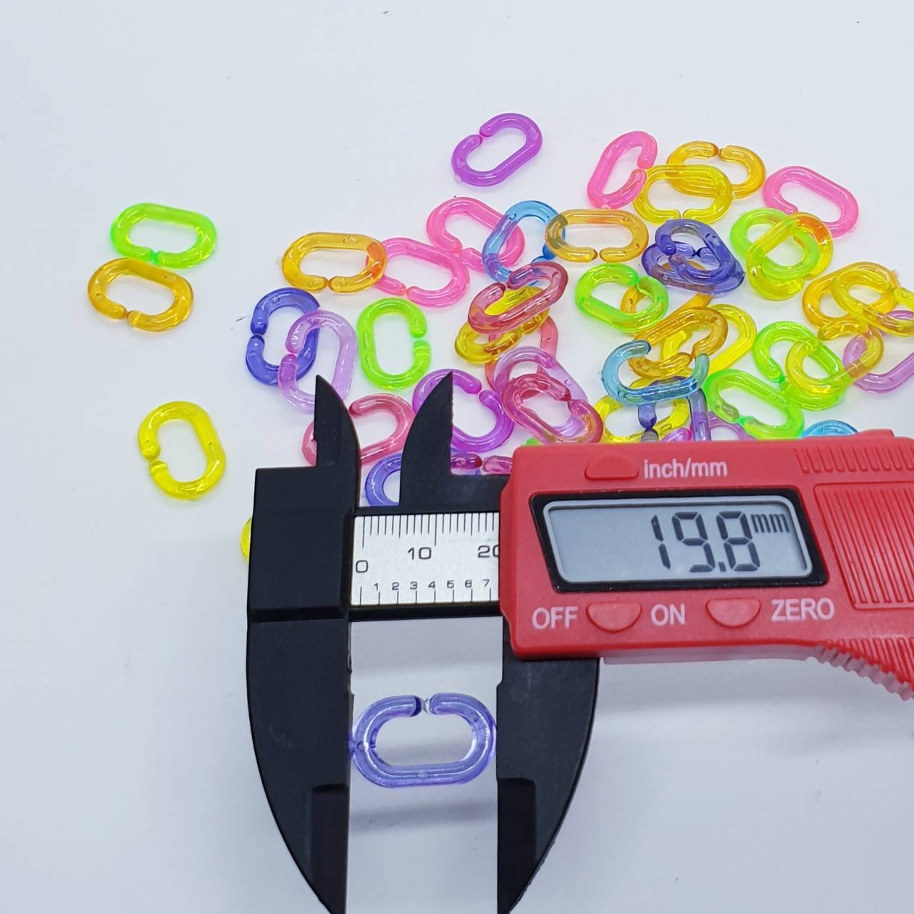 โซ่ C กลางใสแยกสี