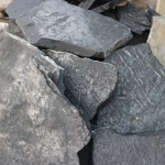 หินแผ่นสีดำ