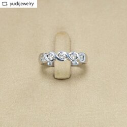 🚫ปิดการขาย(SoIdOut)🚫แหวนทองคำขาว 18K เพชรเกสร 4.5 ตัง 5 เม็ด รวม 18 ตัง น้ำ 92(L) ความสะอาด vs ไซส์ 52 น้ำหนัก 3.34 กรัม