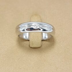 ❌️ปิดการขาย(SoIdOut)❌️แหวนทองคำขาว 18K เพชรเกสร 7 ตัง 1 เม็ด น้ำ 98-100 ความสะอาด vvs หน้ากว้าง 5.5 มิล ไซส์ 55 น้ำหนัก 7.1 กรัม ราคา 12200.(Net)