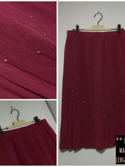 กระโปรงสีสัน